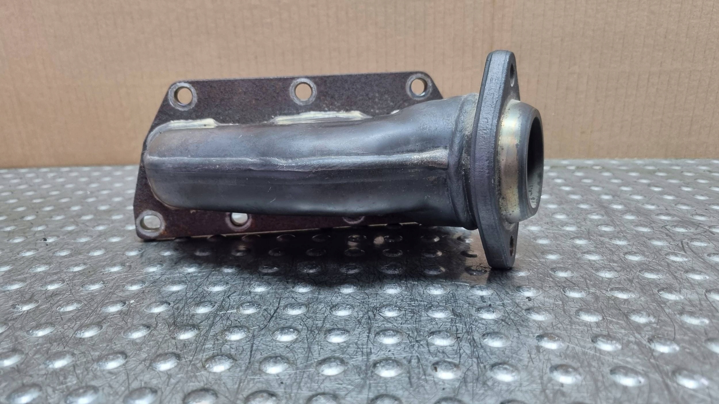 exhaust manifold left 07C253017F AUDI A8 D2 VW PHAETON 6.0 W12 BAN