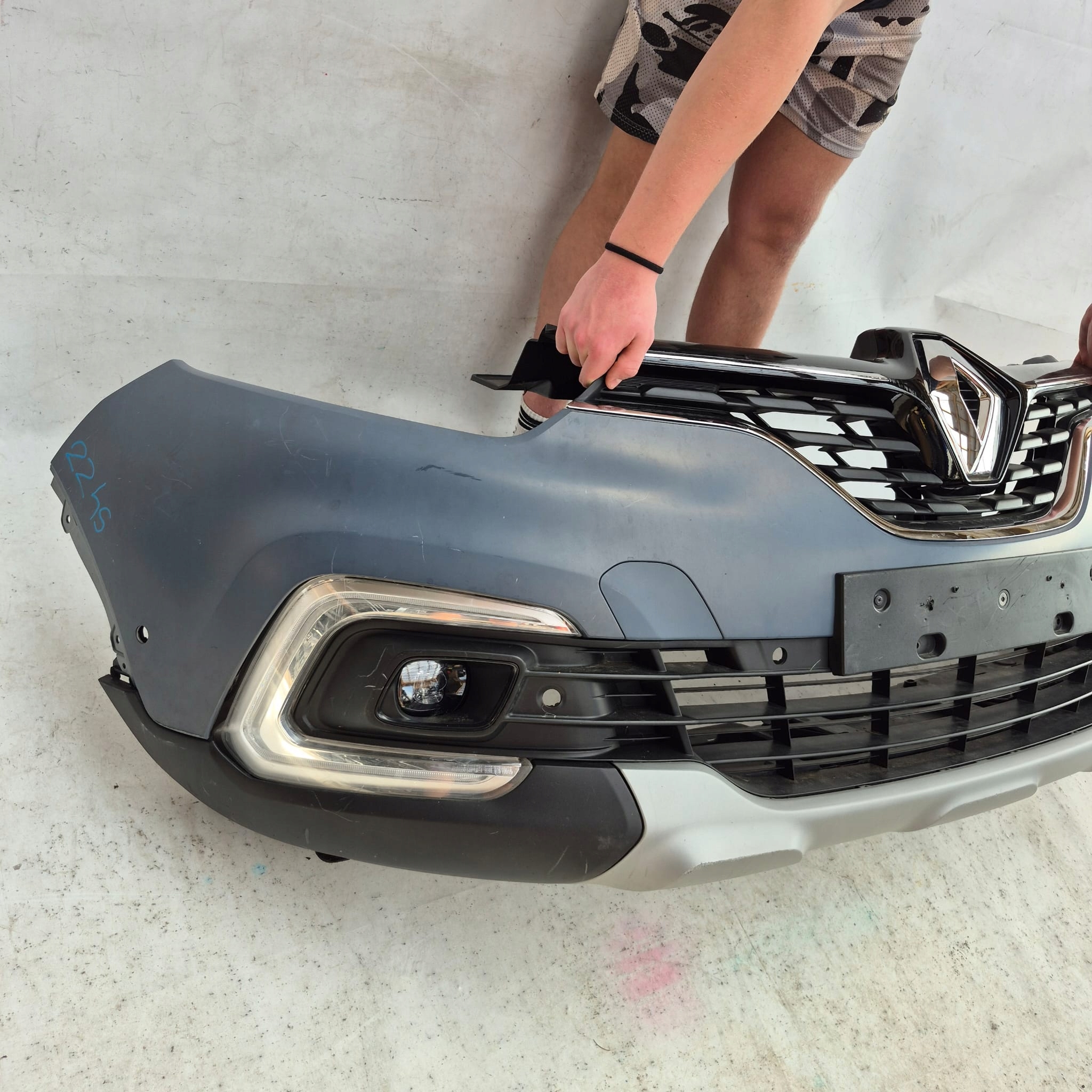 RENAULT CAPTUR e 1 LIFT 17-19 Paraurti Anteriore Anteriore coperchio , copertura PDC