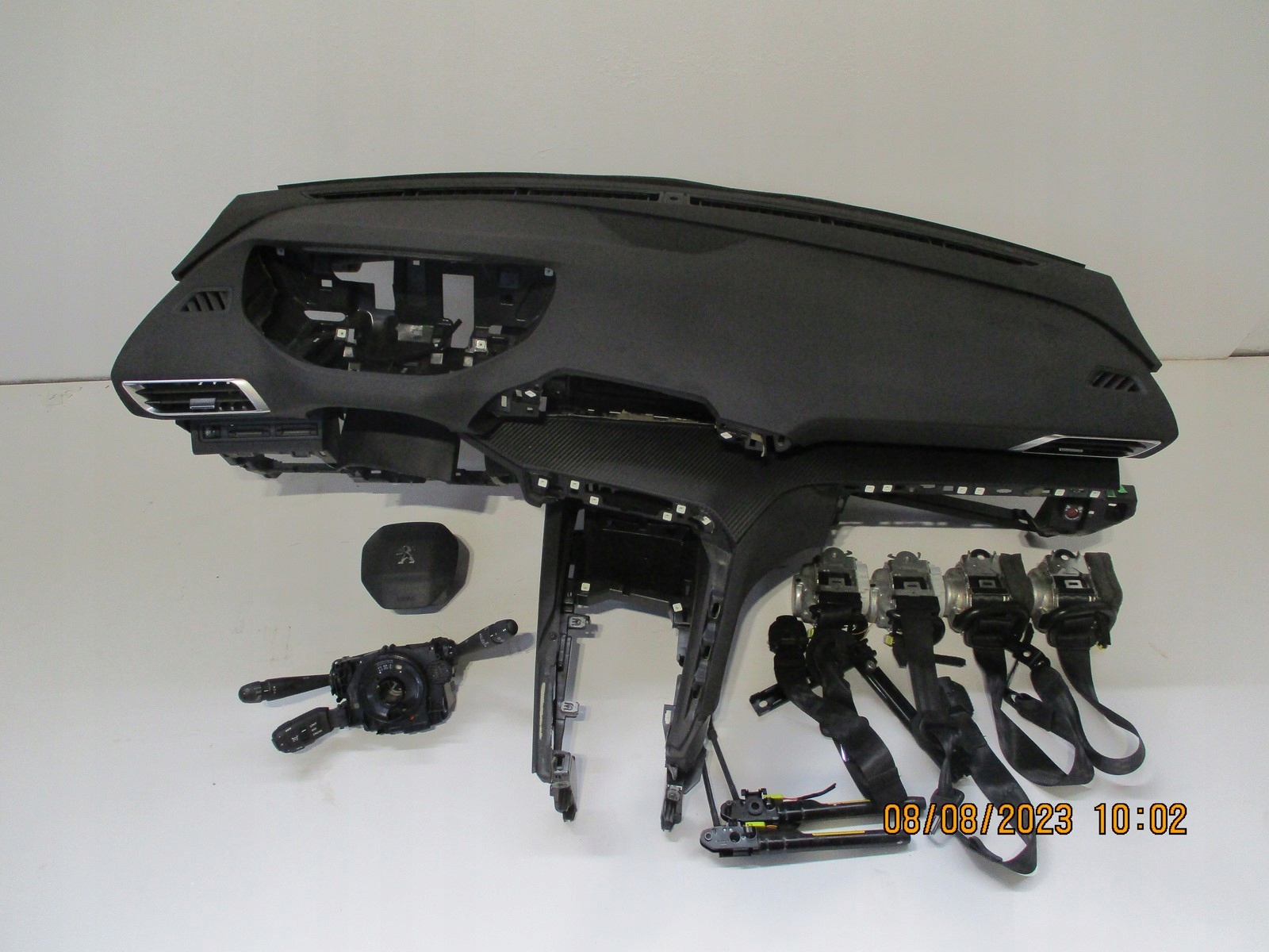 console dashboard PEUGEOT 3008 II CARBON