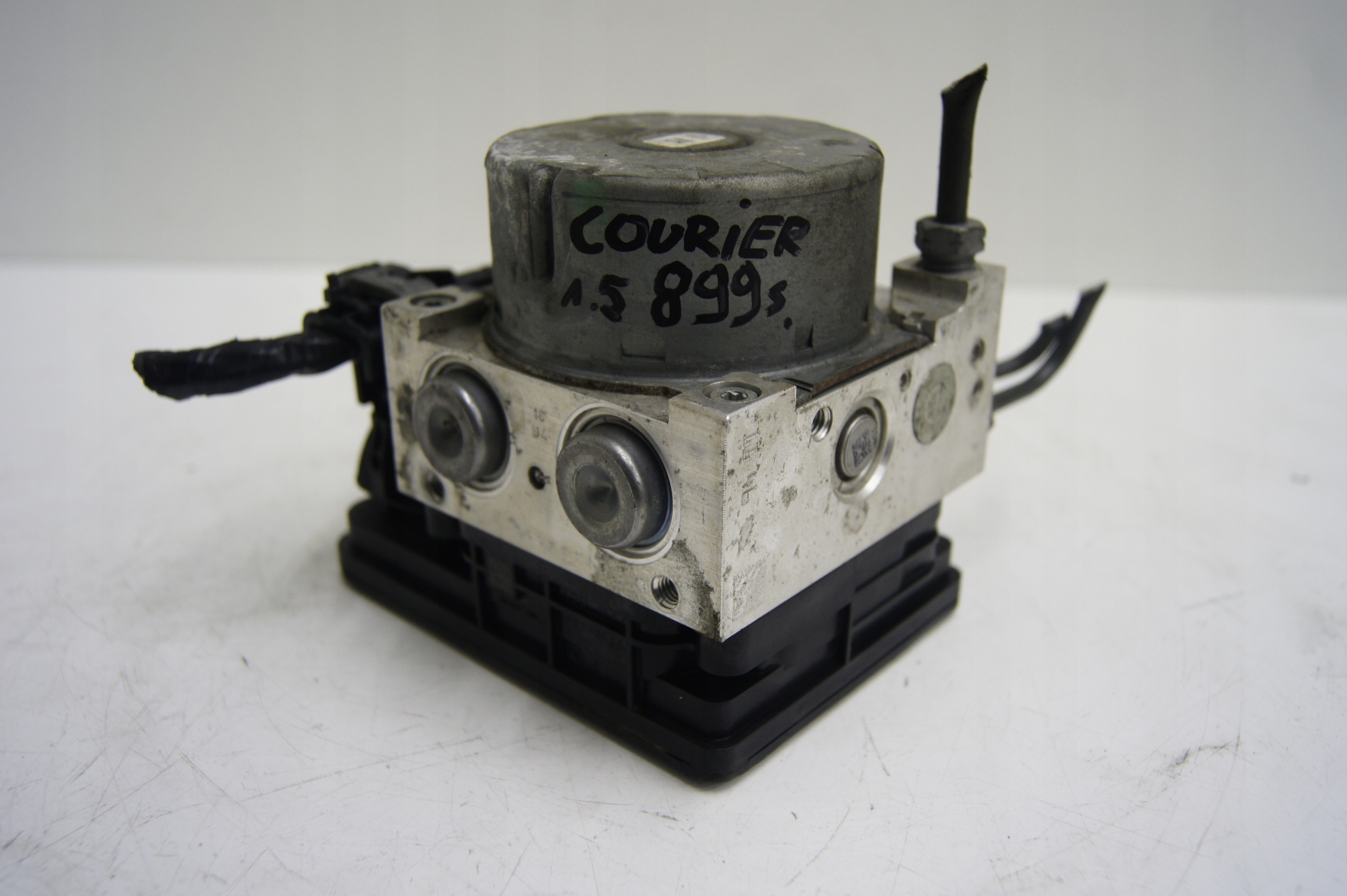 Pompa ABS 1.5 Transit Courier