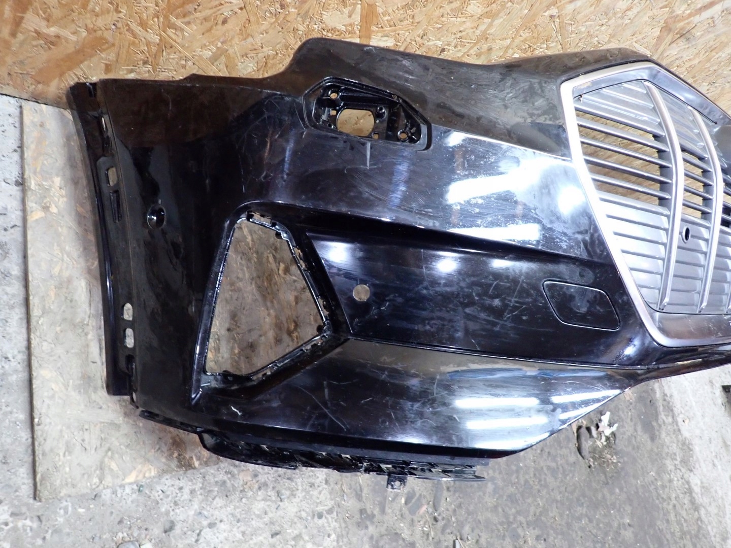bumper front front AUDI E TRON 4KE 2019