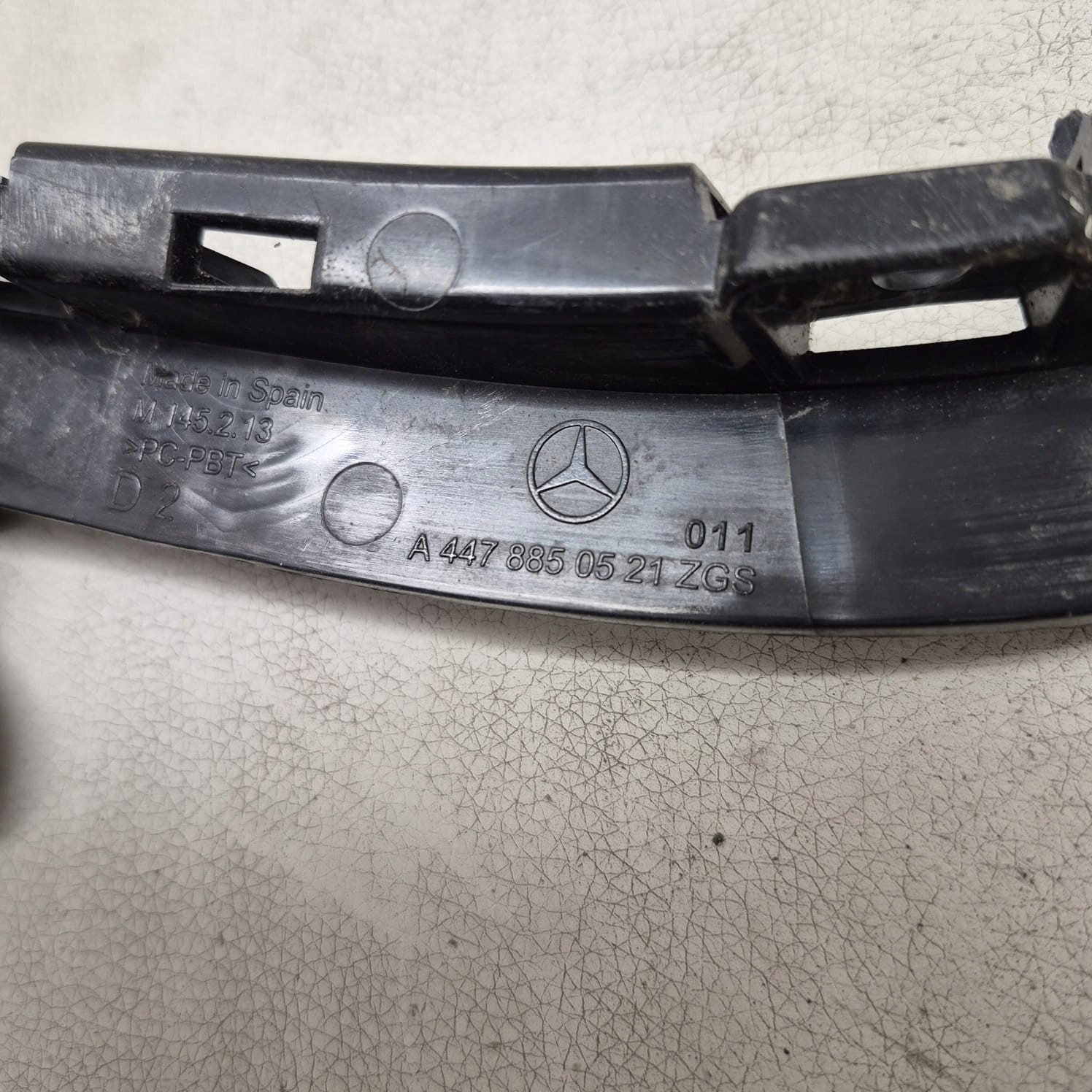 MERCEDES VITO III 3 W447 14-> holder support left front front