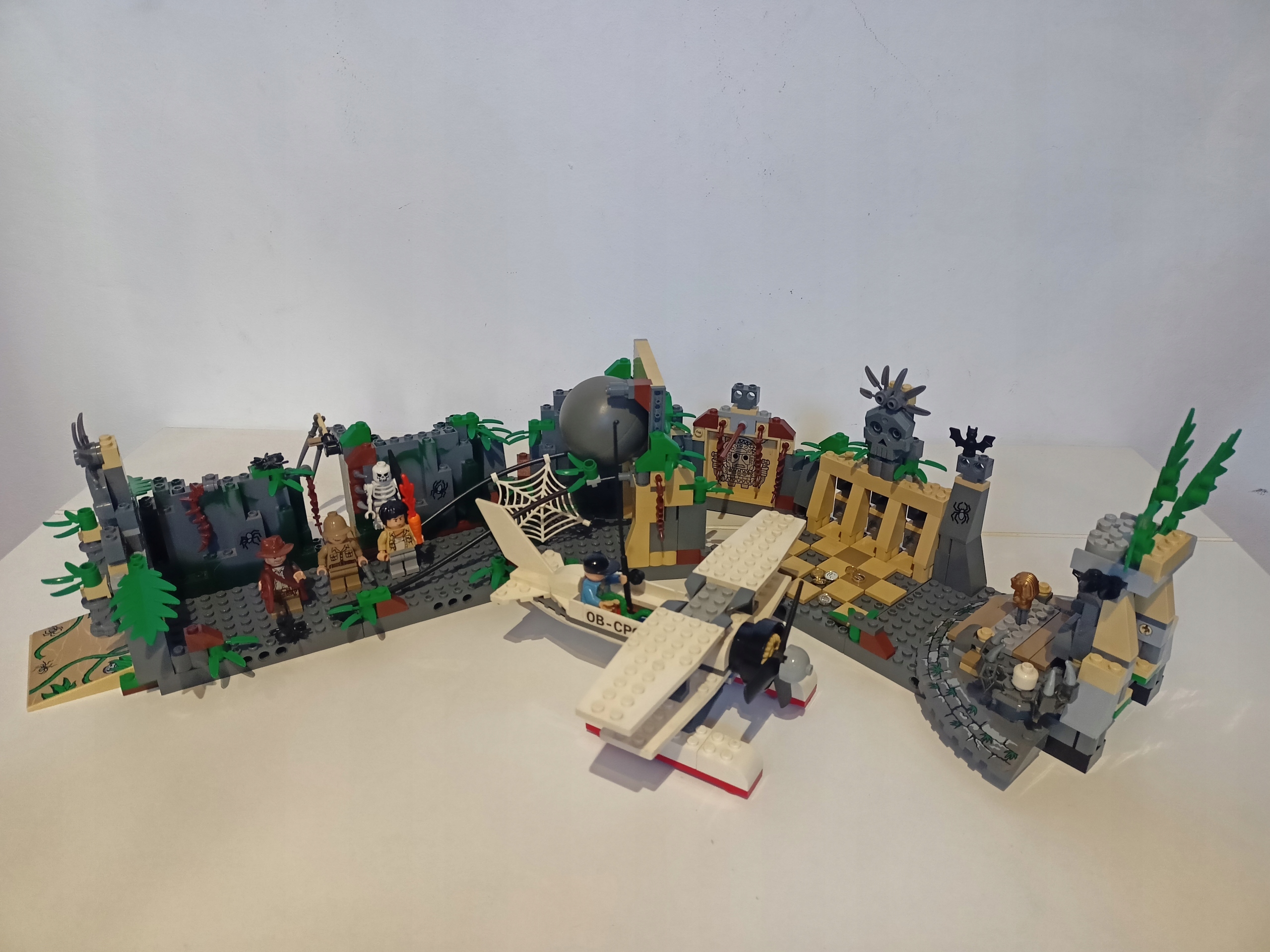 Używane klocki LEGO Indiana Jones Temple Escape Ucieczka ze świątyni 7623 Marka LEGO