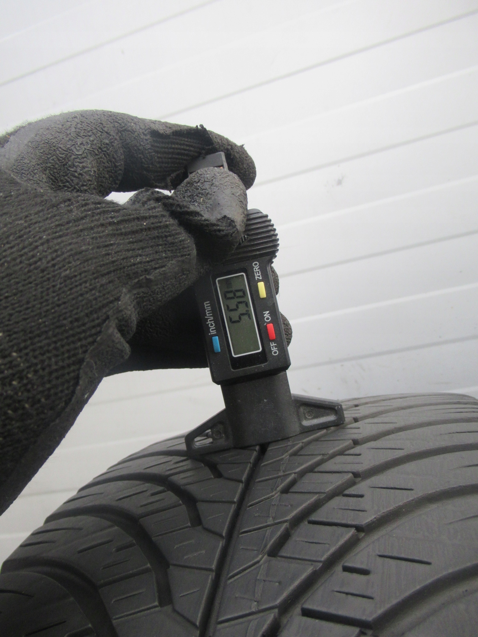 ALU+OPONY WIELOSEZON R16 SUZUKI SWIFT SPORT Powłoka Połysk