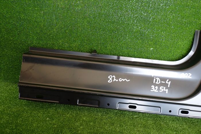 VW ID4 ID-4 threshold right front