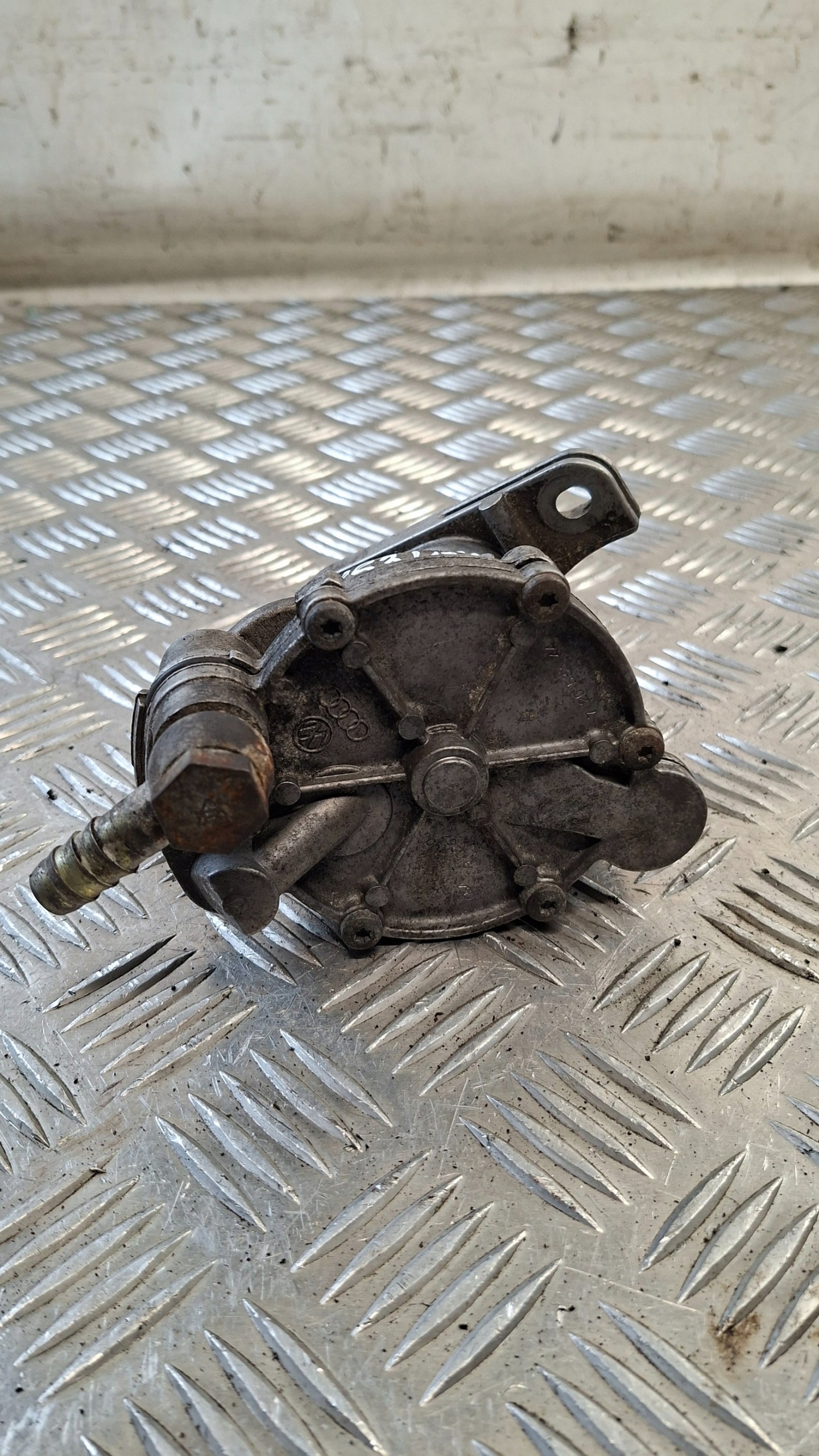 Pompa a vuoto AUDI 100 C3 2.3