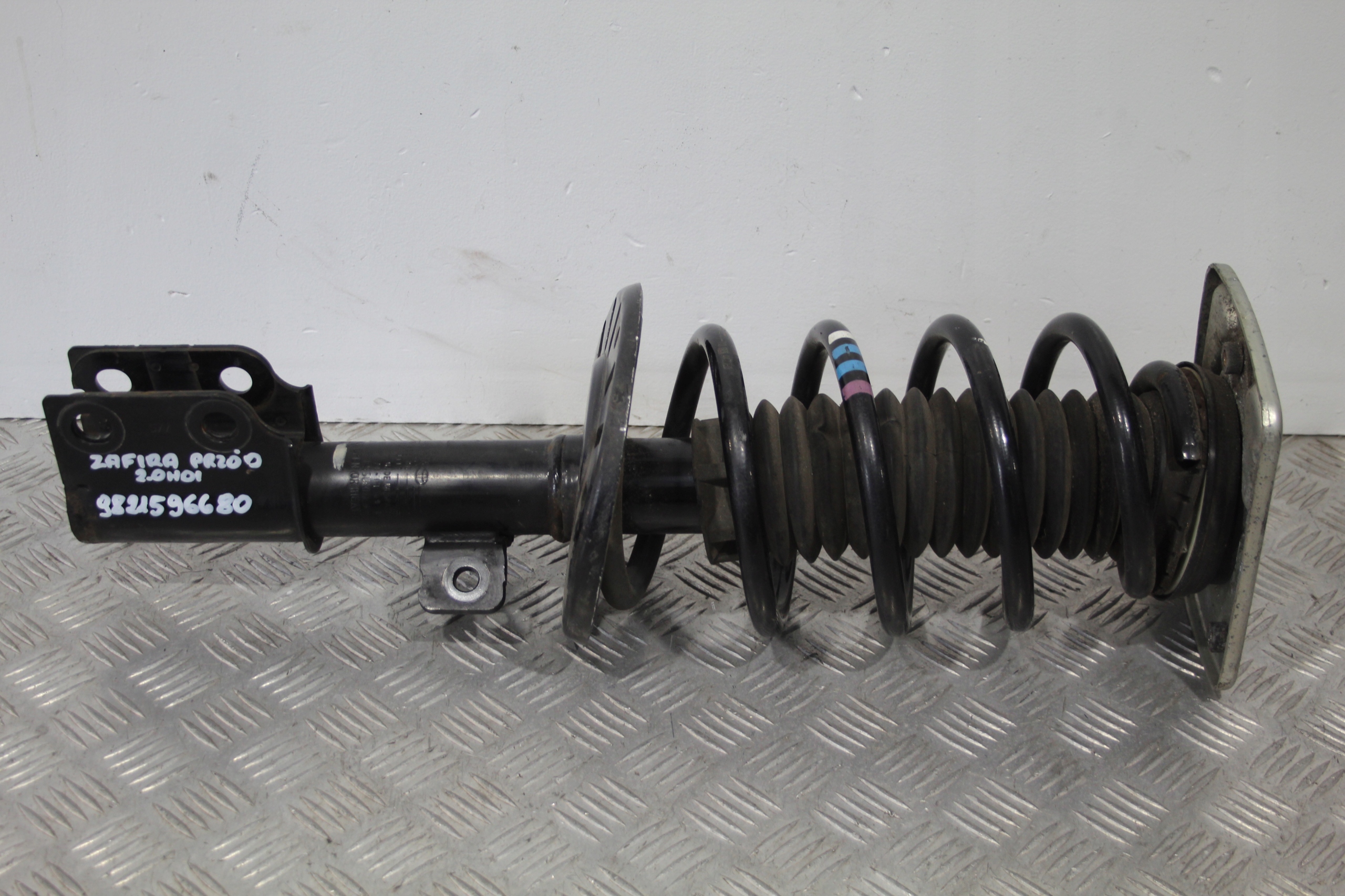 shock absorber front OPEL ZAFIRA D LIFE 9821596680