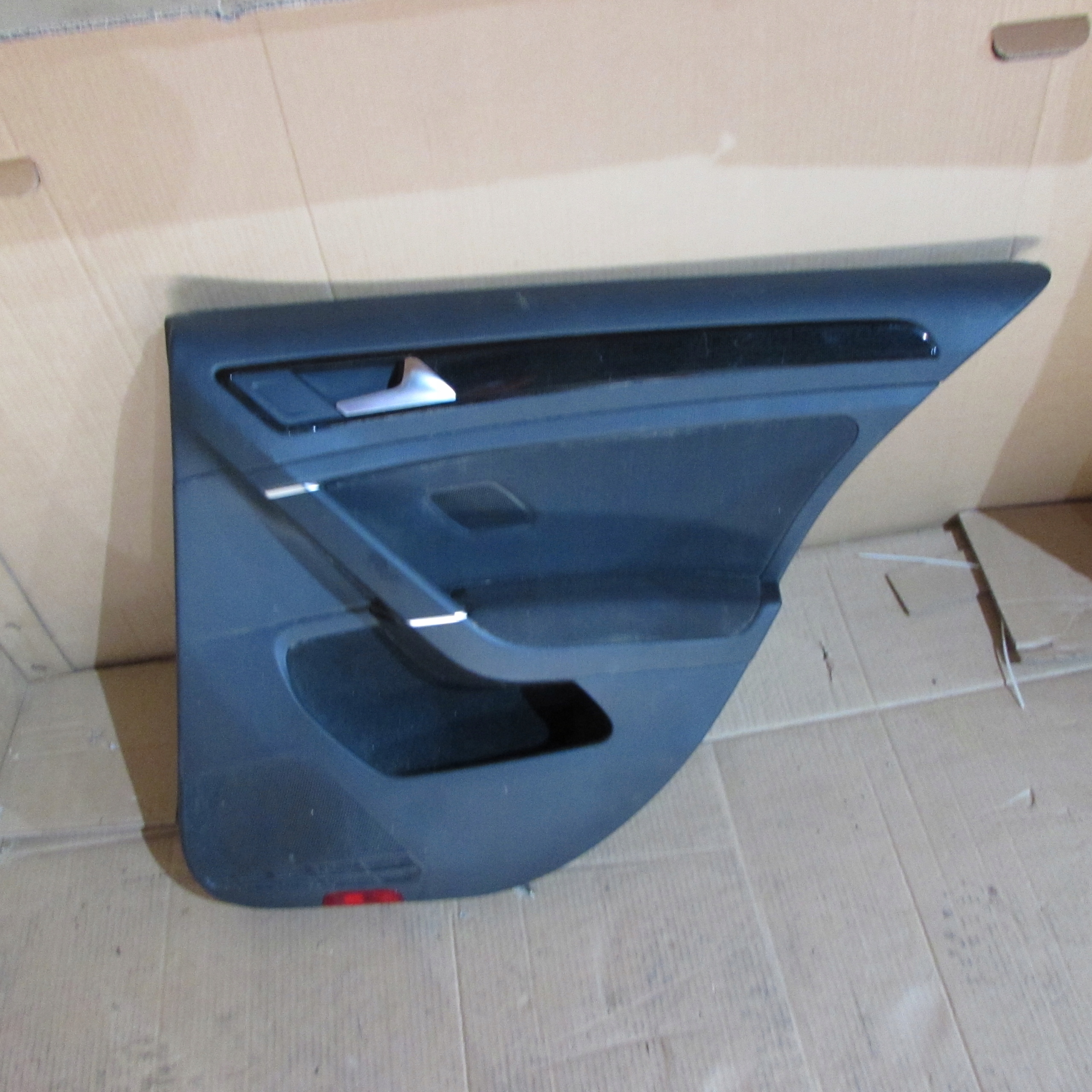 VW GOLF VII 7 ОБИВКА БЕКОНА ДВЕРИ ПРАВАЯ ЗАДНЯЯ