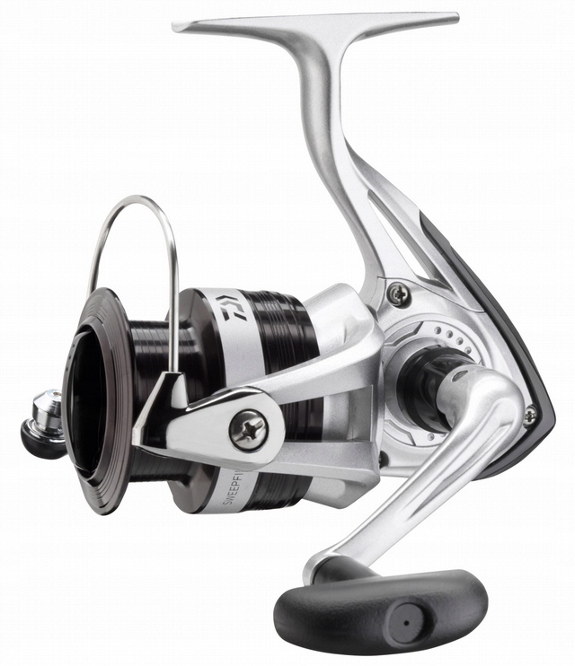Naviják Daiwa Sweepfire E 2500C