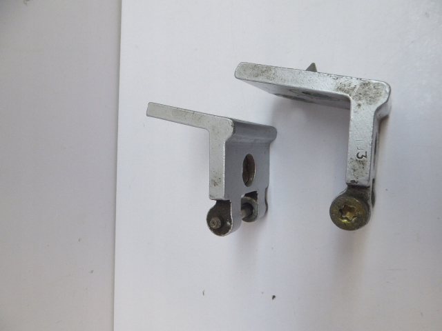 XSARA PICASSO I 98R- ZAWIASY DRZWI TYŁ LEWY KPL Typ samochodu Samochody osobowe