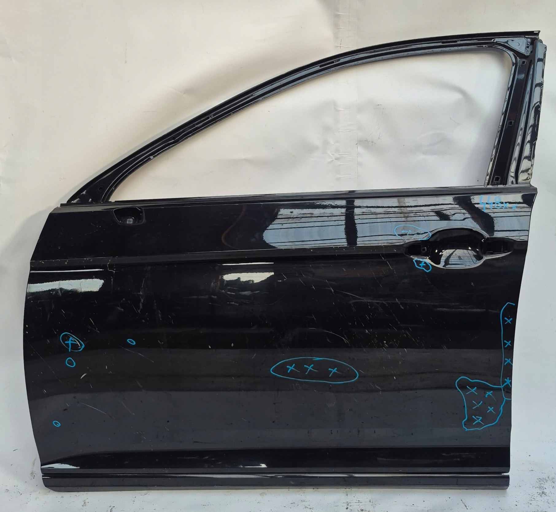 VW PASSAT B8 14- door left front front 3G0831311F