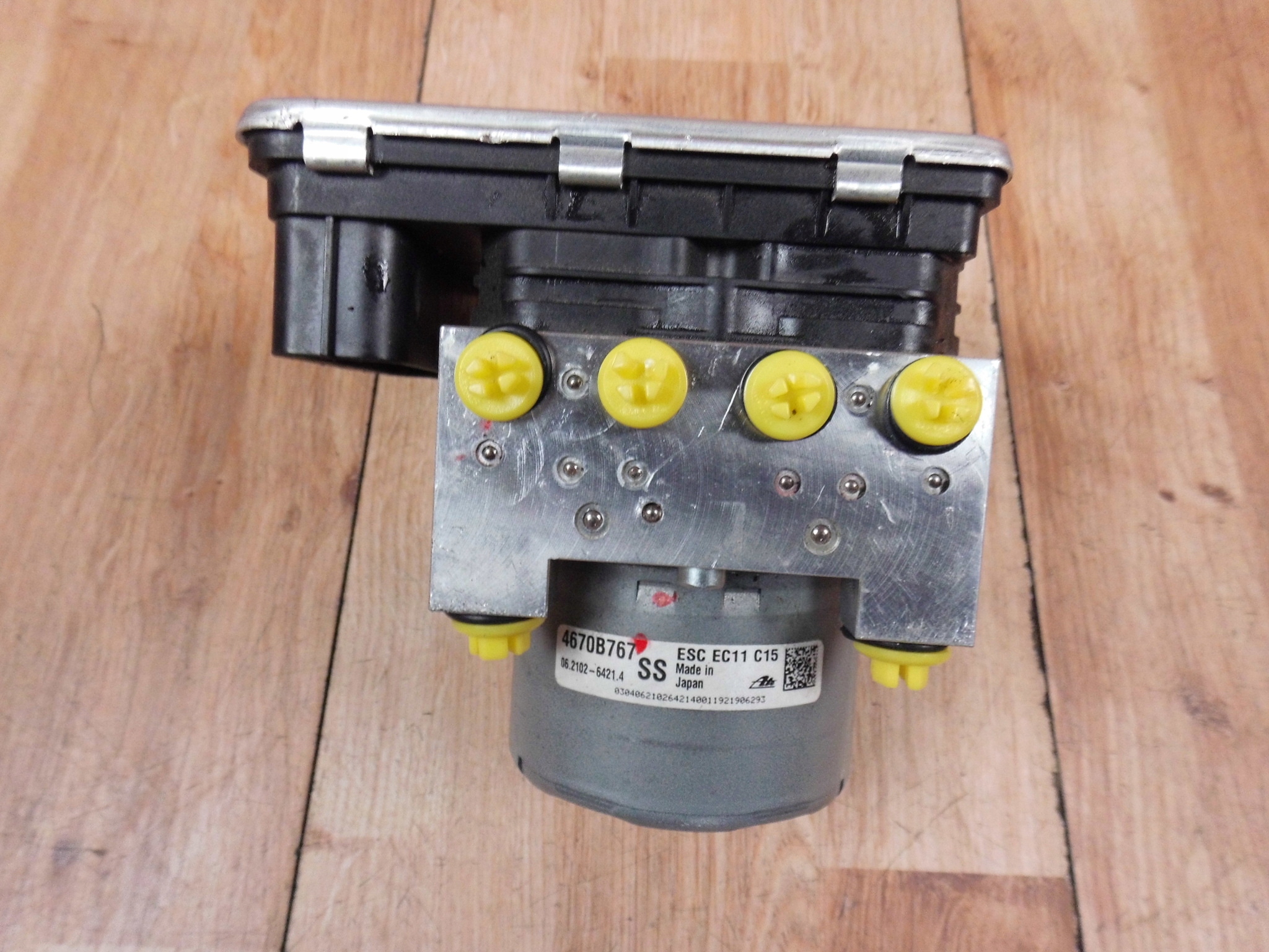 MITSUBISHI ECLIPSE CROSS PUMPE ABS 4670B767
