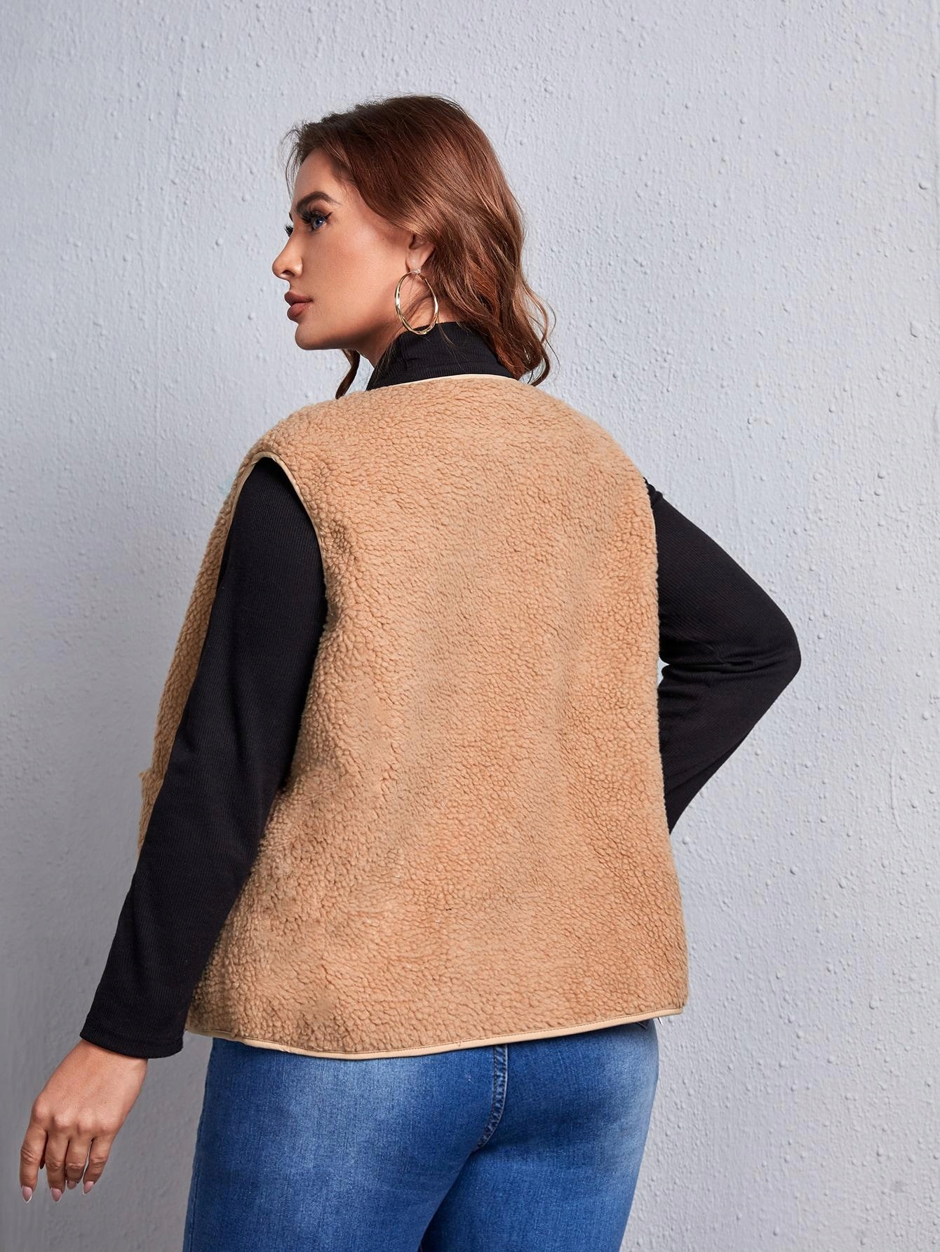 KAMIZELKA MIŚ JASNO BRĄZOWA Z KIESZENIAMI PROSTA NA ZAMEK SHEIN 48 Rozmiar 48