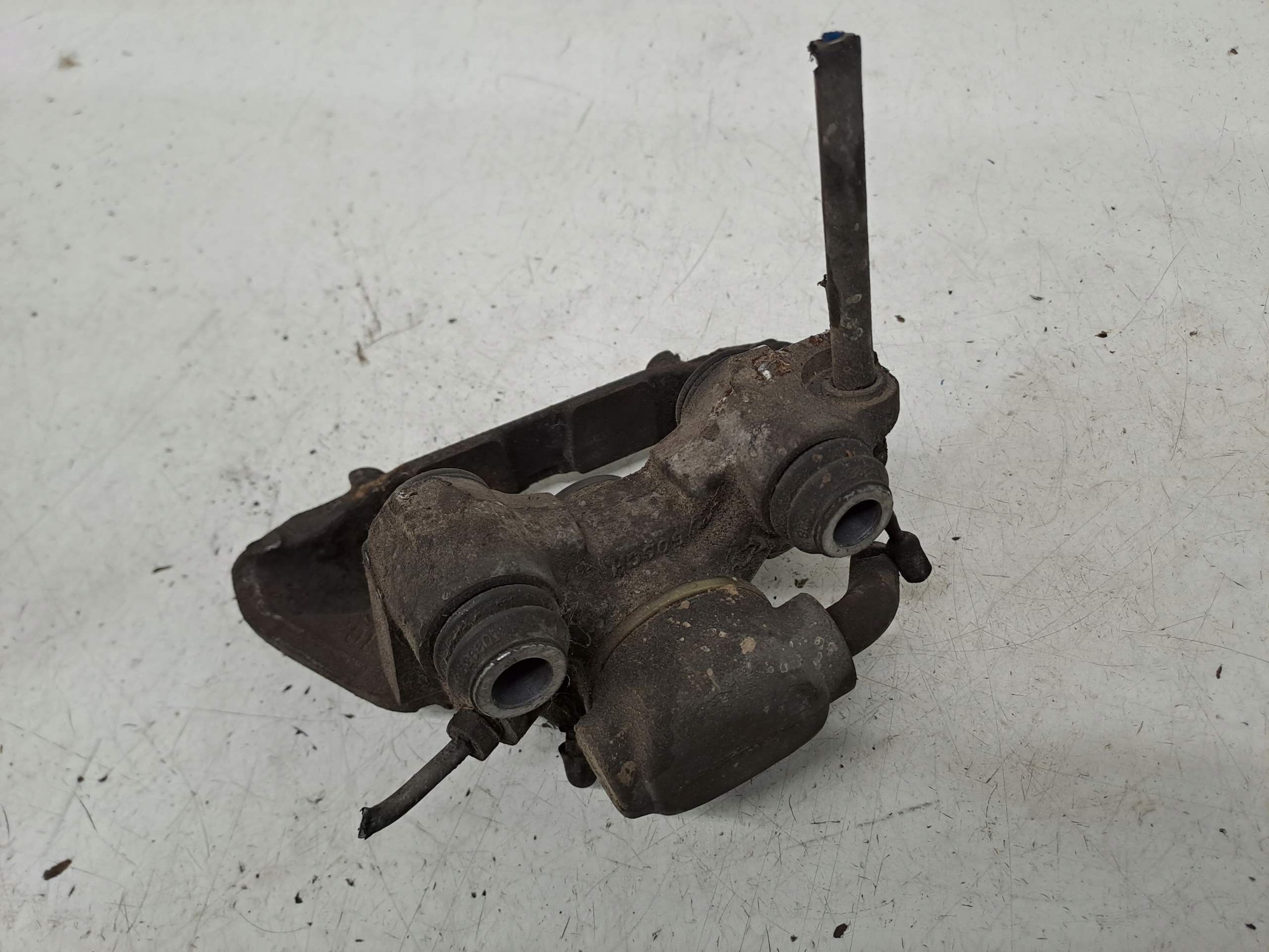 caliper left rear part Peugeot 206 CC
