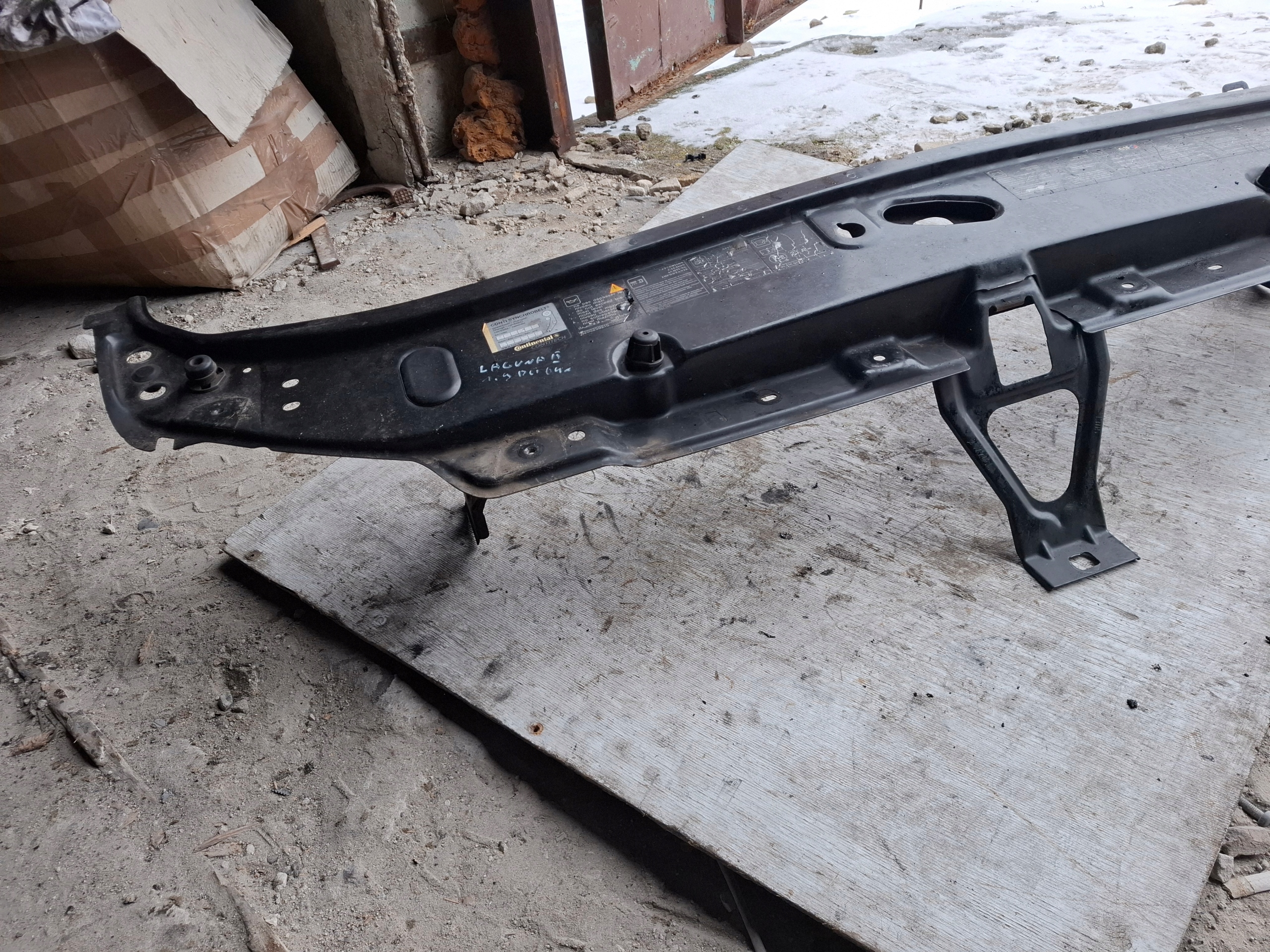 support panel for radiators pillar upper RENAULT LAGUNA II LIFT 04-07 R.
