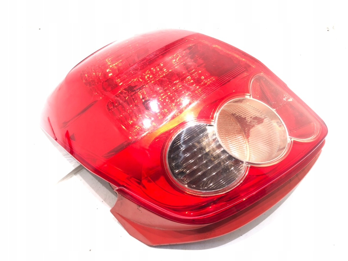 ФАРА ПРАВЫЙ ЗАД. TOYOTA AURIS И Хэтчбек 06-12