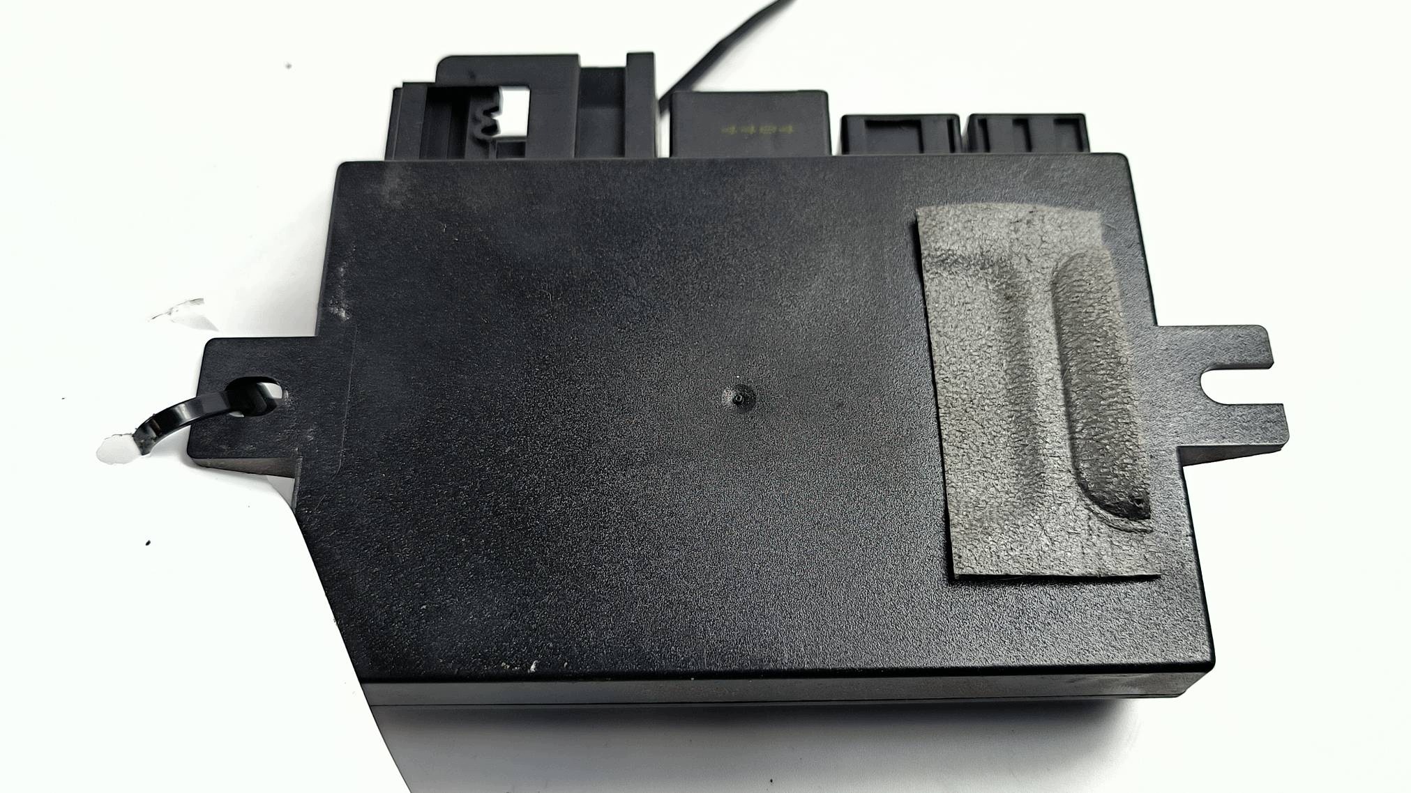 modul HAKA 5Q0907383D VOLKSWAGEN PASSAT B8