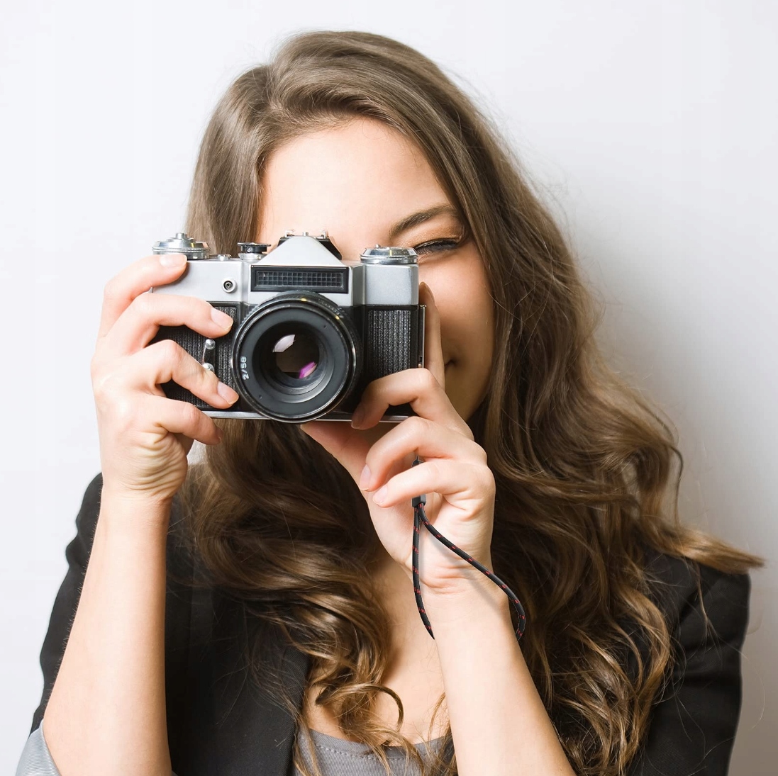 8X SMYCZ DO TELEFONU KOMÓRKOWEGO WIELOKOLOROWA ZAWIESZKA SMYCZ DO PLECAKA Producent inny