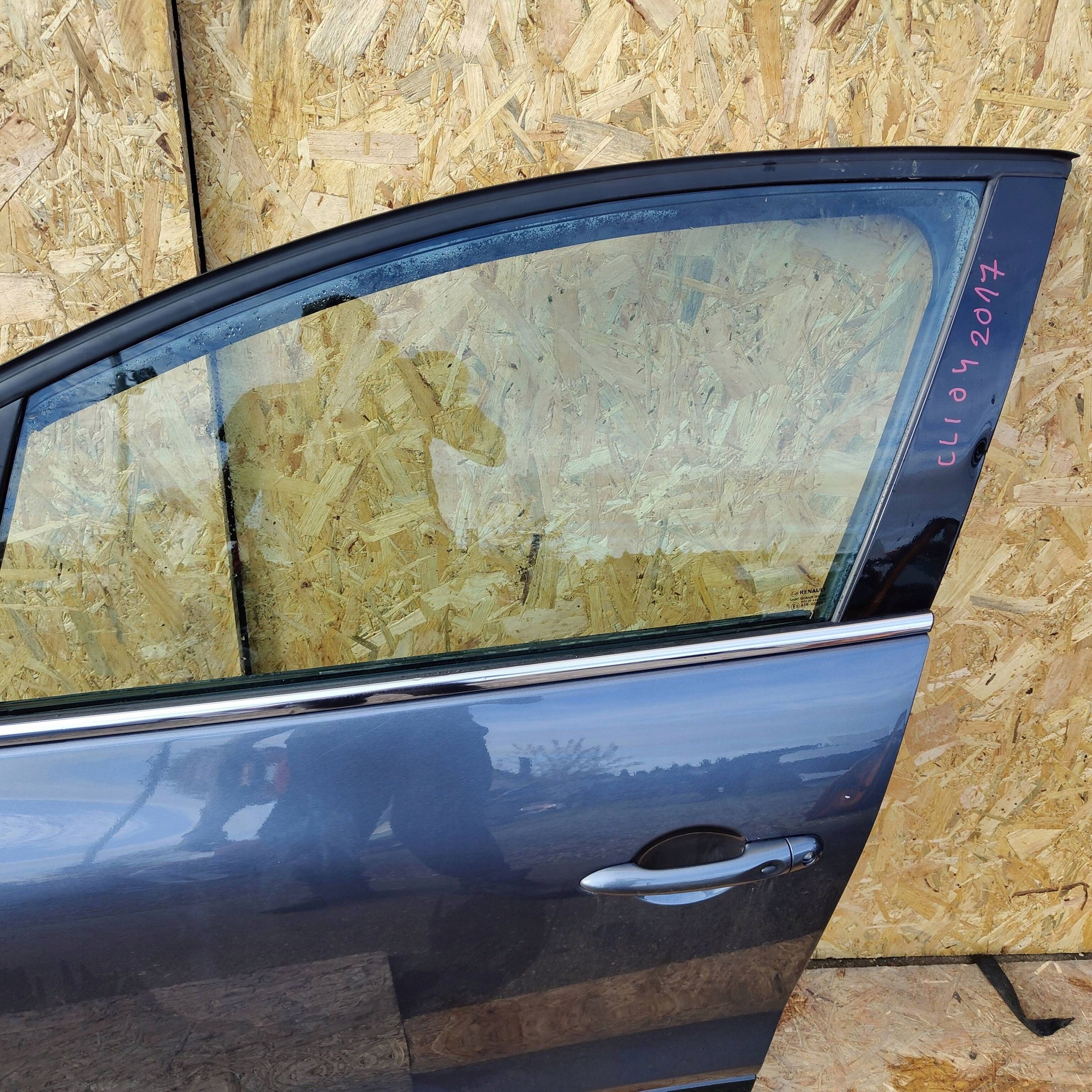 door front front side left Renault Clio IV