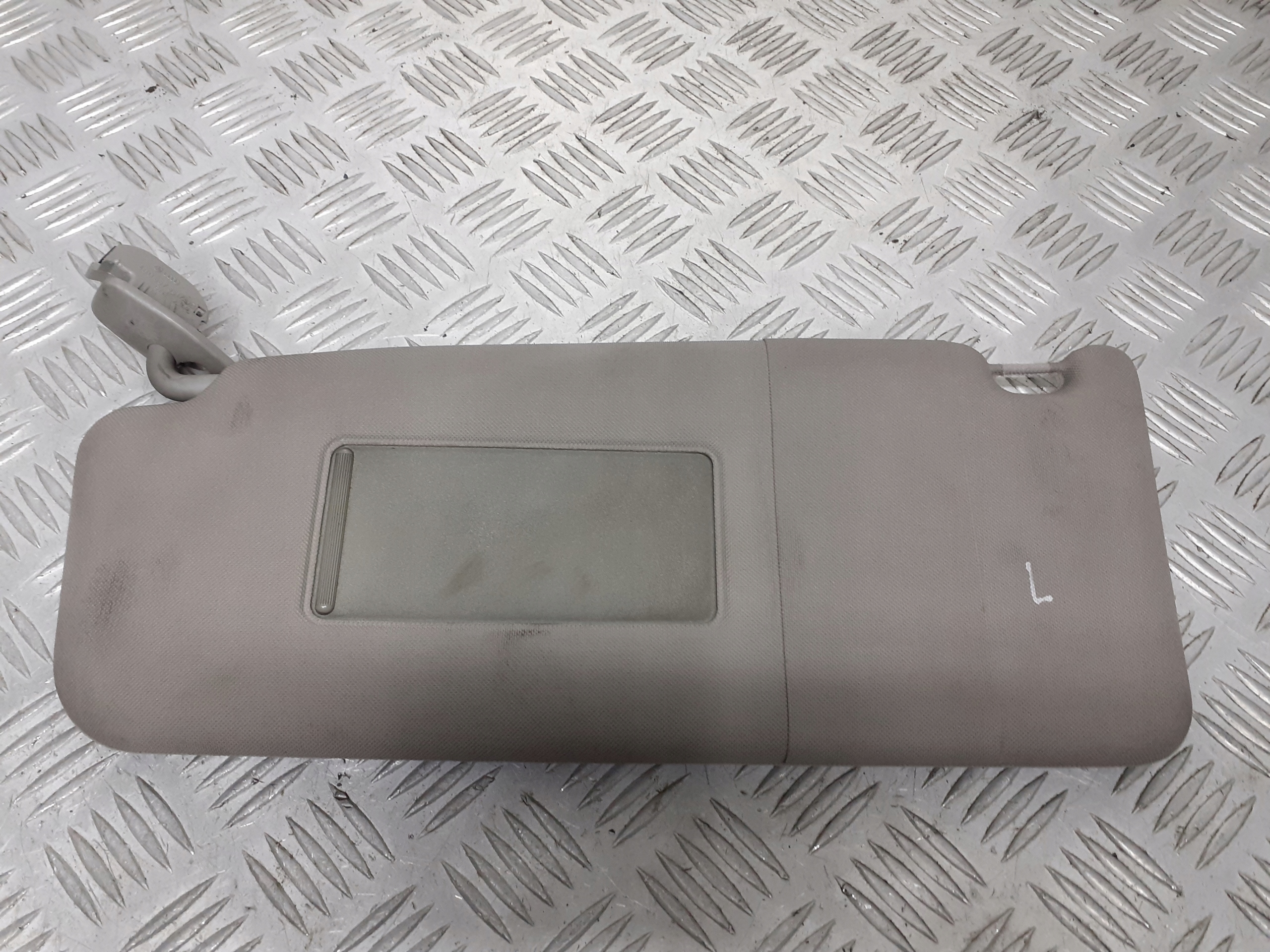 OSŁONA PRZECIWSŁONECZNA LEWA AUDI A6 C6 4B0857551