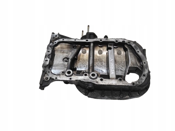 TOYOTA COROLLA VERSO 1 I 01- 2.0 D4D MISKA OLEJOWA GÓRNA