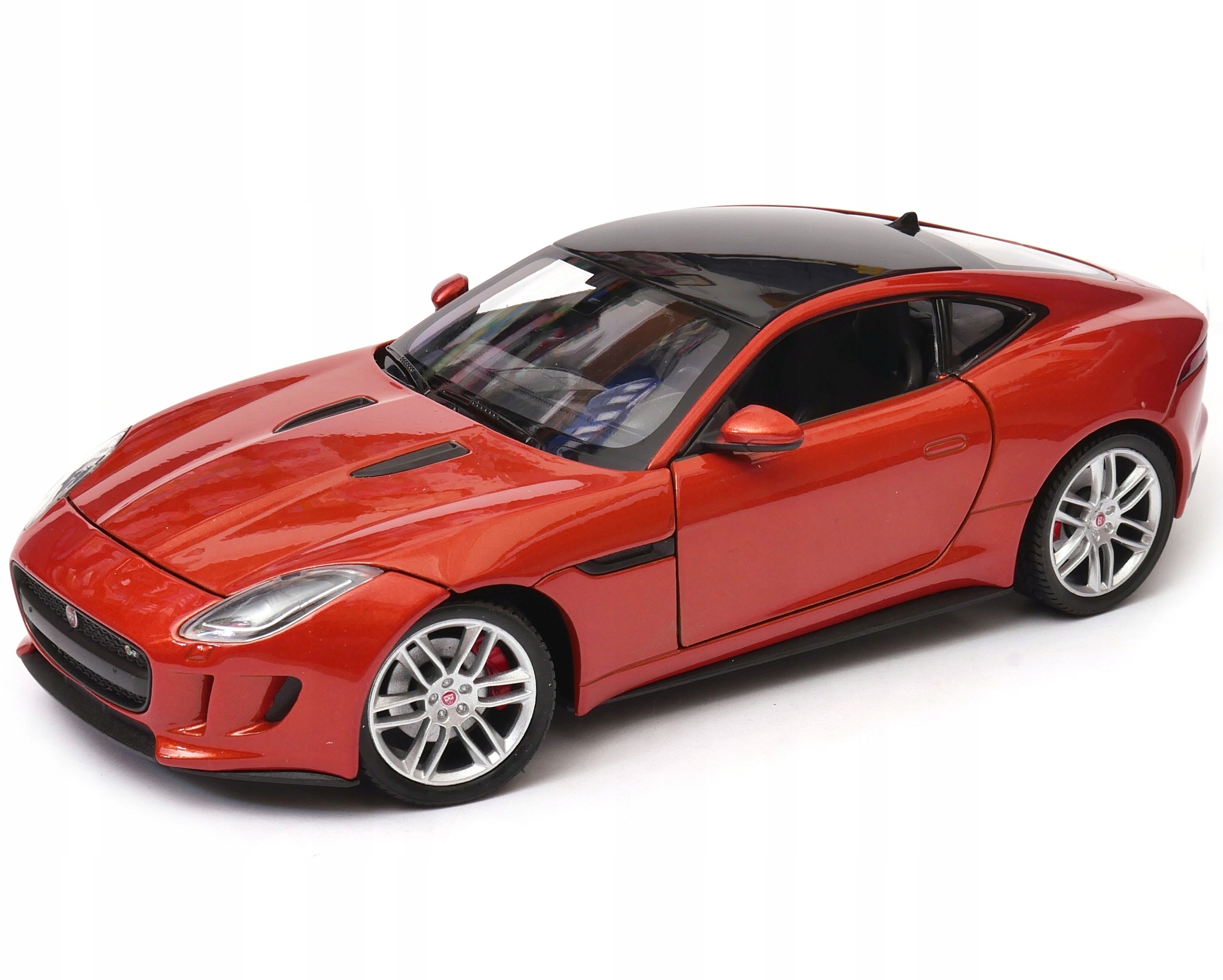 Jaguar F-Type Coupe 1:24 Welly 24060W oranžová
