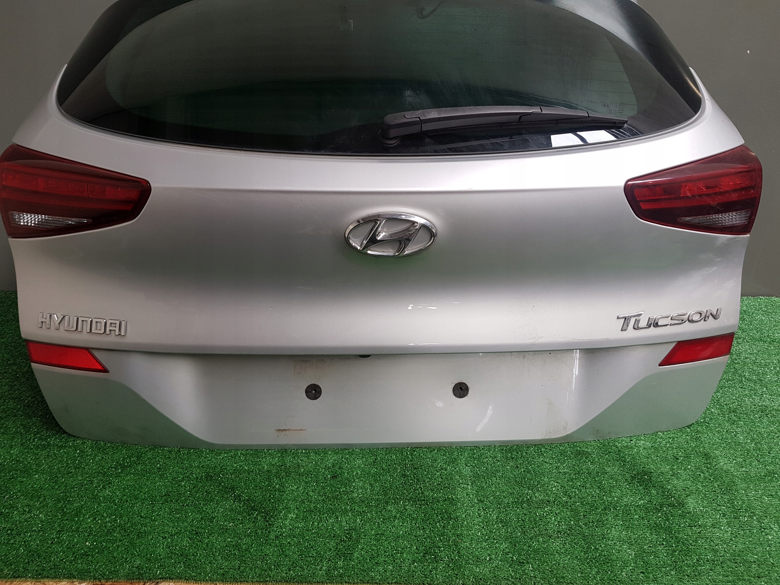boot doors rear part complete HYUNDAI TUCSON III 2018 KOD LAKIERU U3S