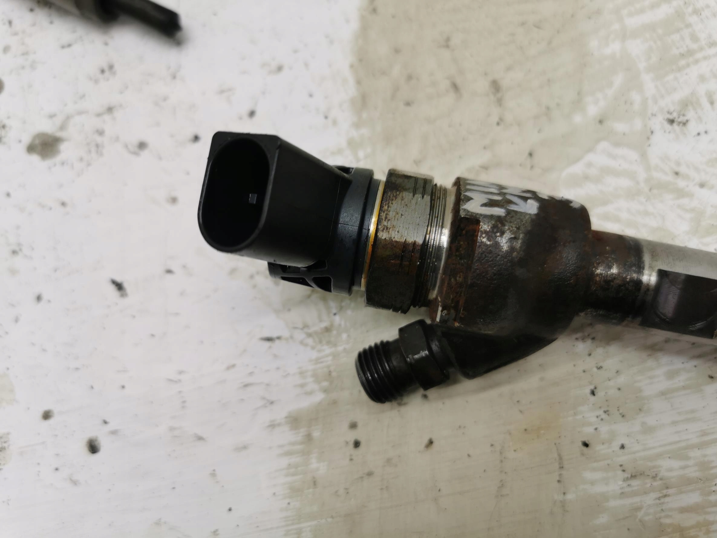 injector MINI COOPER F55 F56 1.5D 8511630 B37C