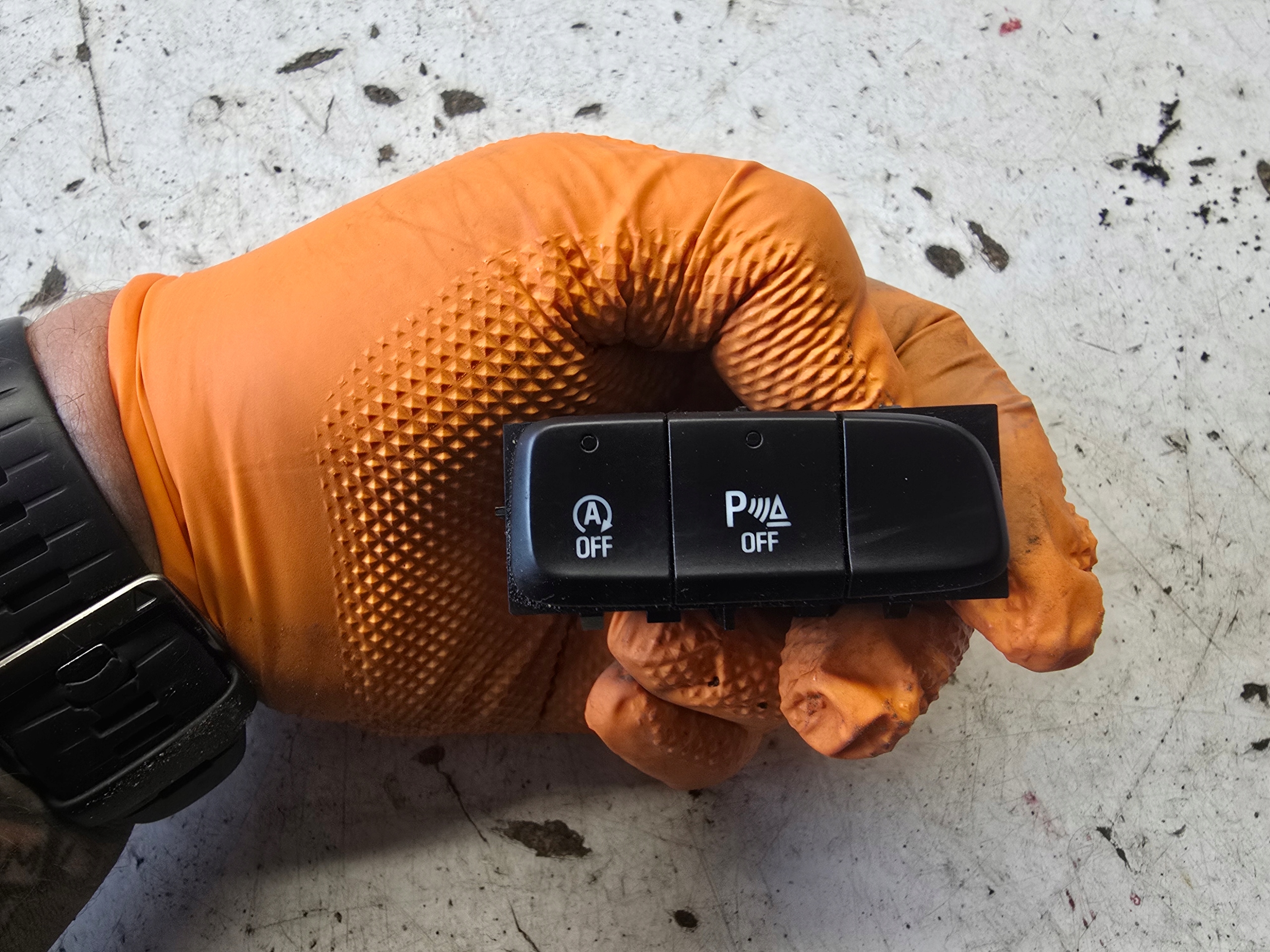 OPEL GRANDLAND X PANEL PRZYCISKI PDC START STOP YP00032077