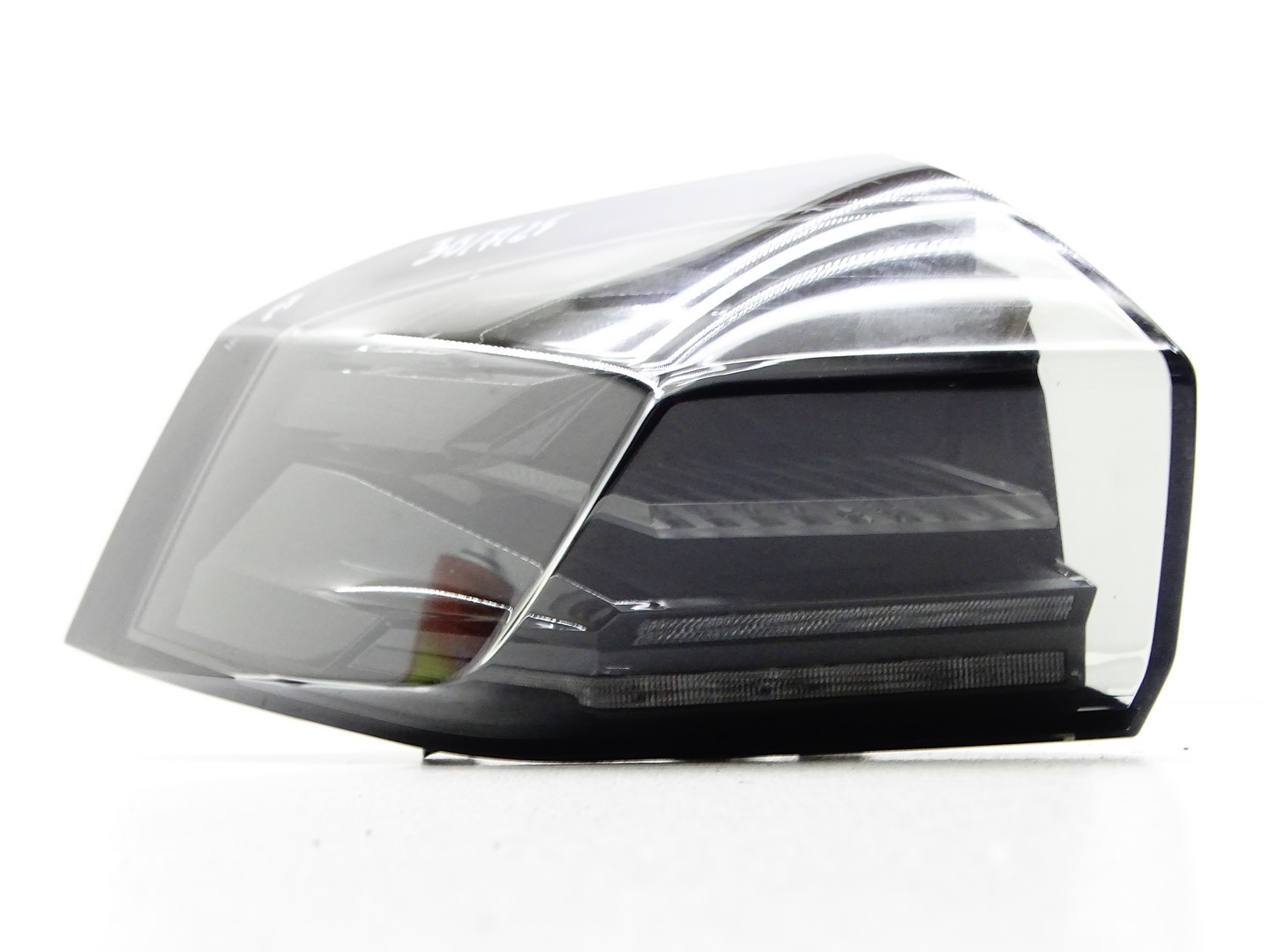 light left rear part left rear PEUGEOT E 2008 II LIFT 9850449780