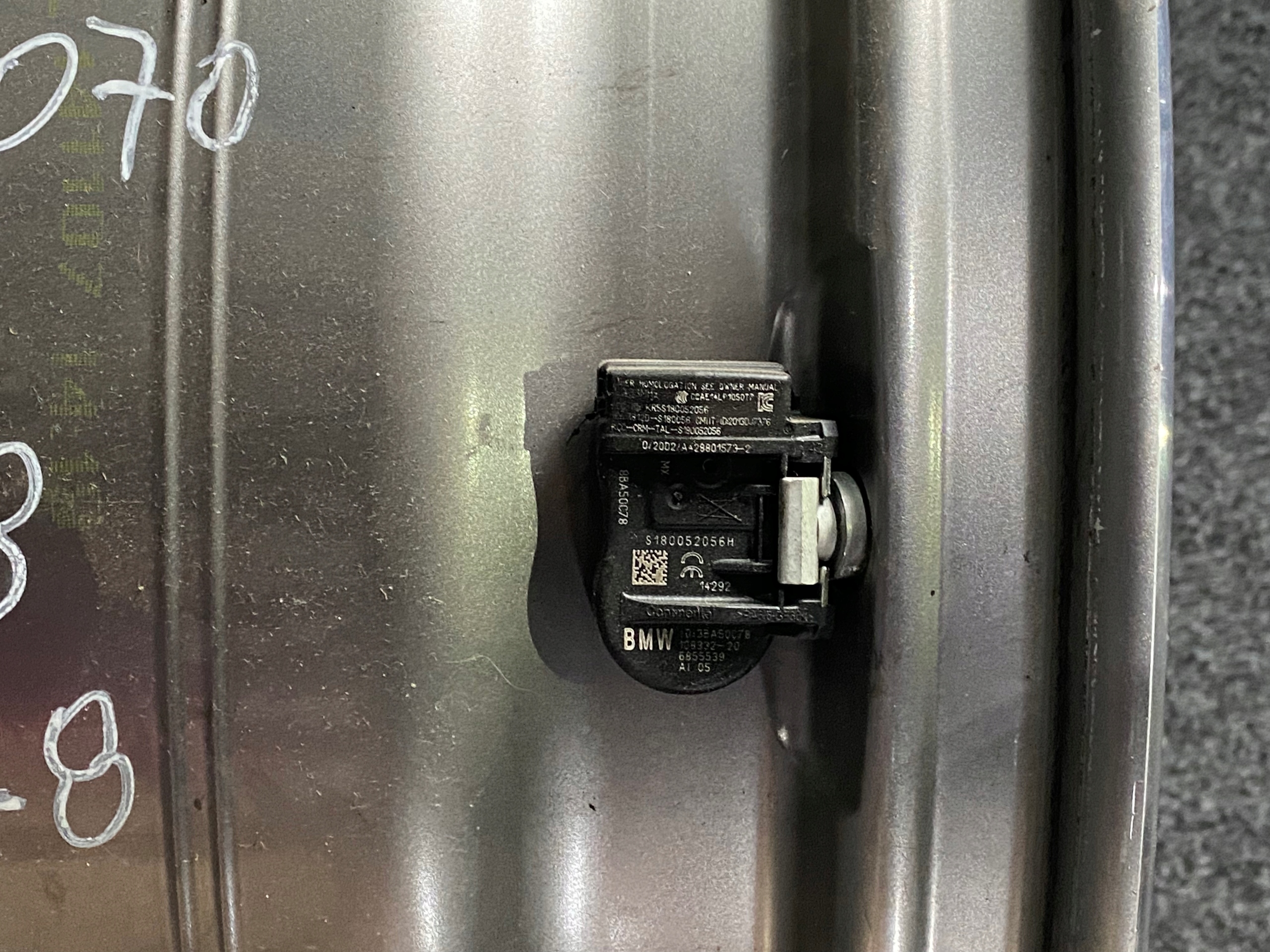 BMW X5 F15 X6 F16 FELGA 9JX19 IS18 5X120 7850070 Producent felg BMW OE