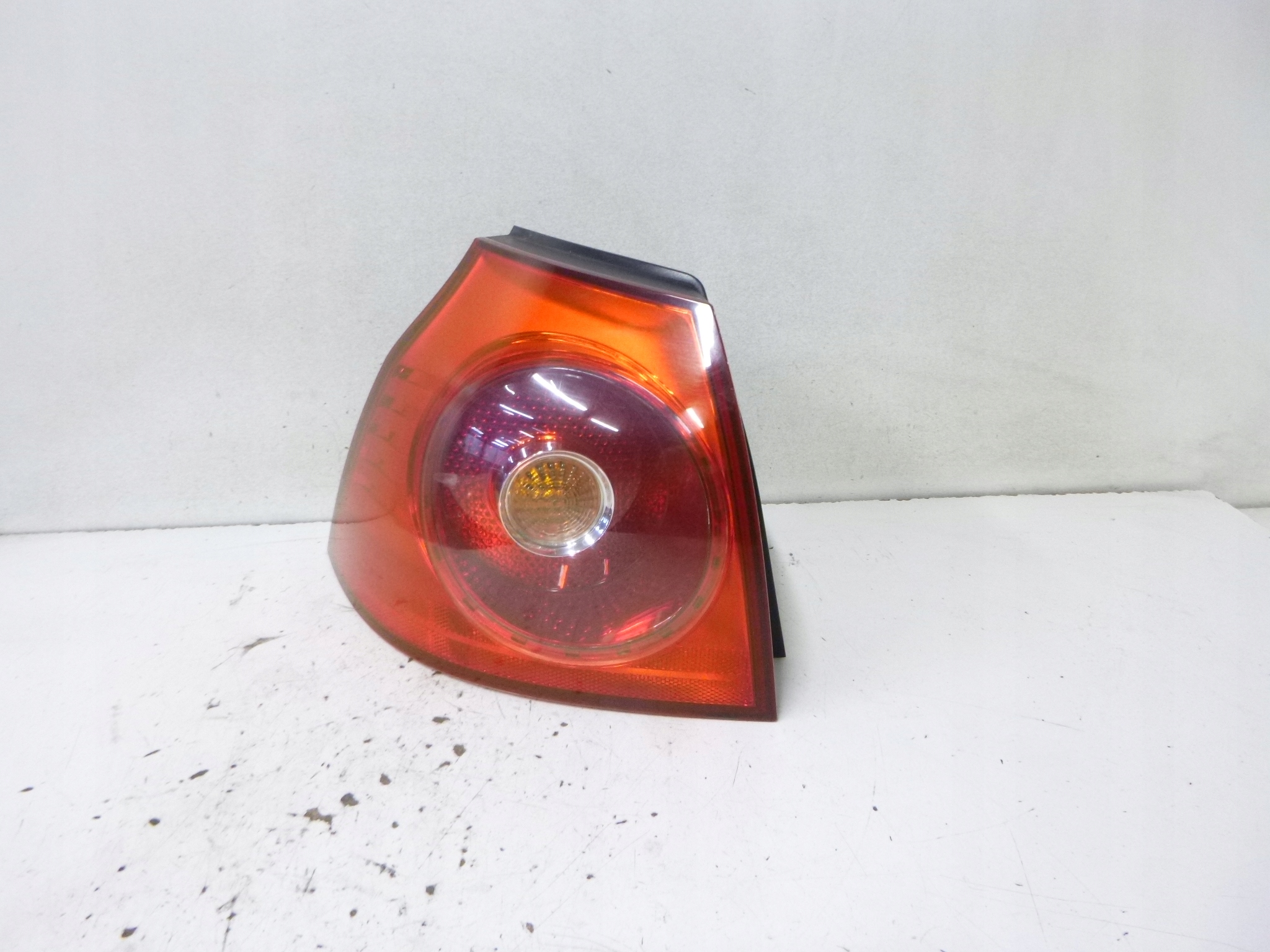 light rear left VW Volkswagen Golf V 3D 2006r.