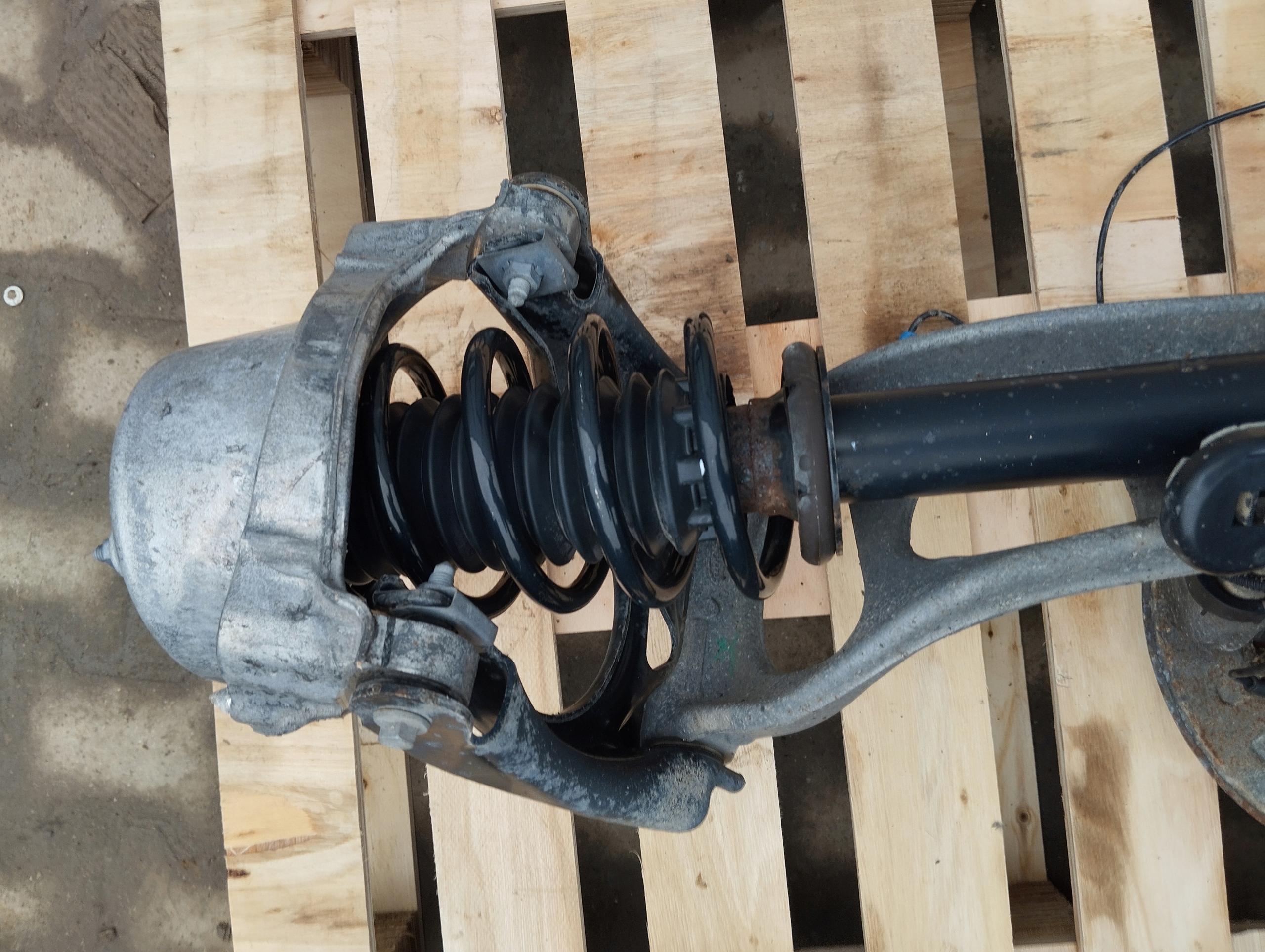 CITROEN C5 III 1.6 поворотный кулак, цапфа левый