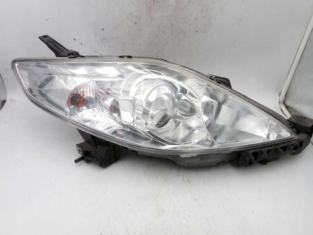 Mazda V 5 and 1 light right front front P5115R