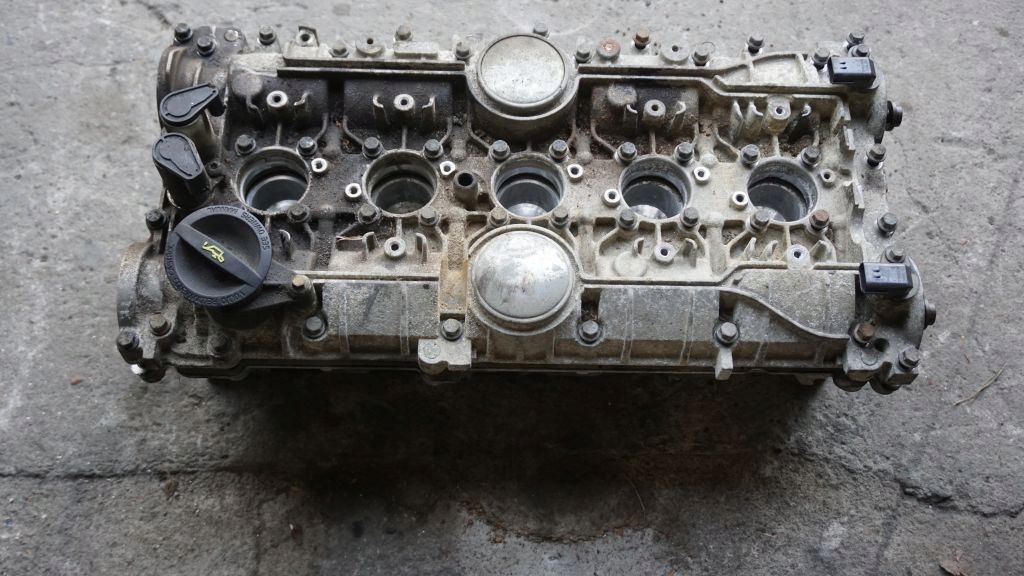 VOLVO S80 V70 XC70 2.5 T - complete head.