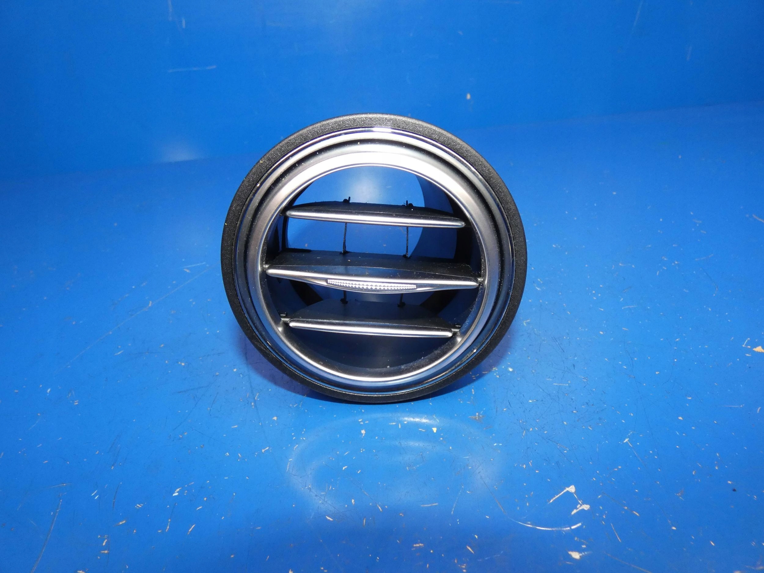 MERCEDES S KLASA W222 grid air conditioning devices left left front