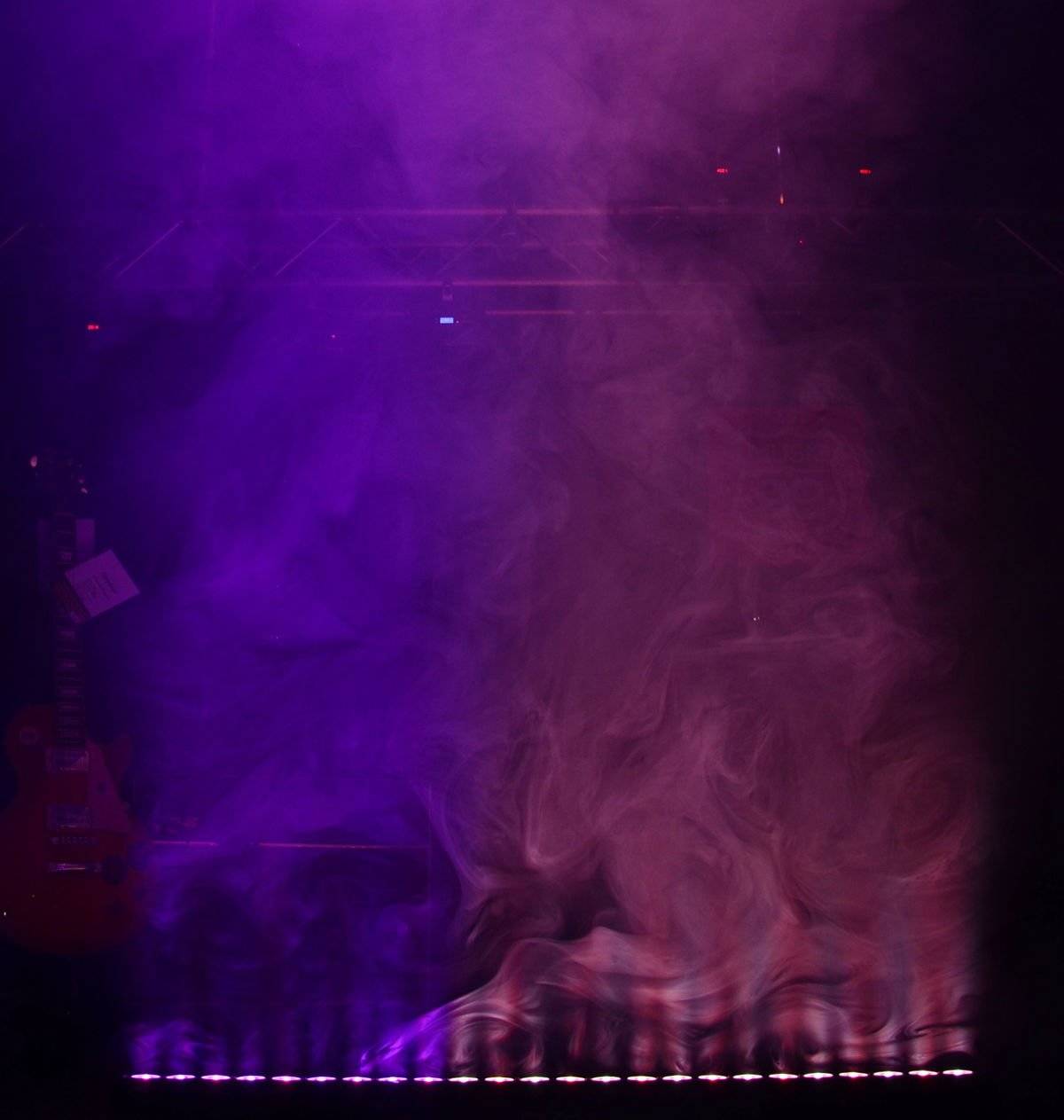 BELKA listwa LED BAR RGBW 24x 4W DMX 4w1 pilot Model LEDBAR24-RC