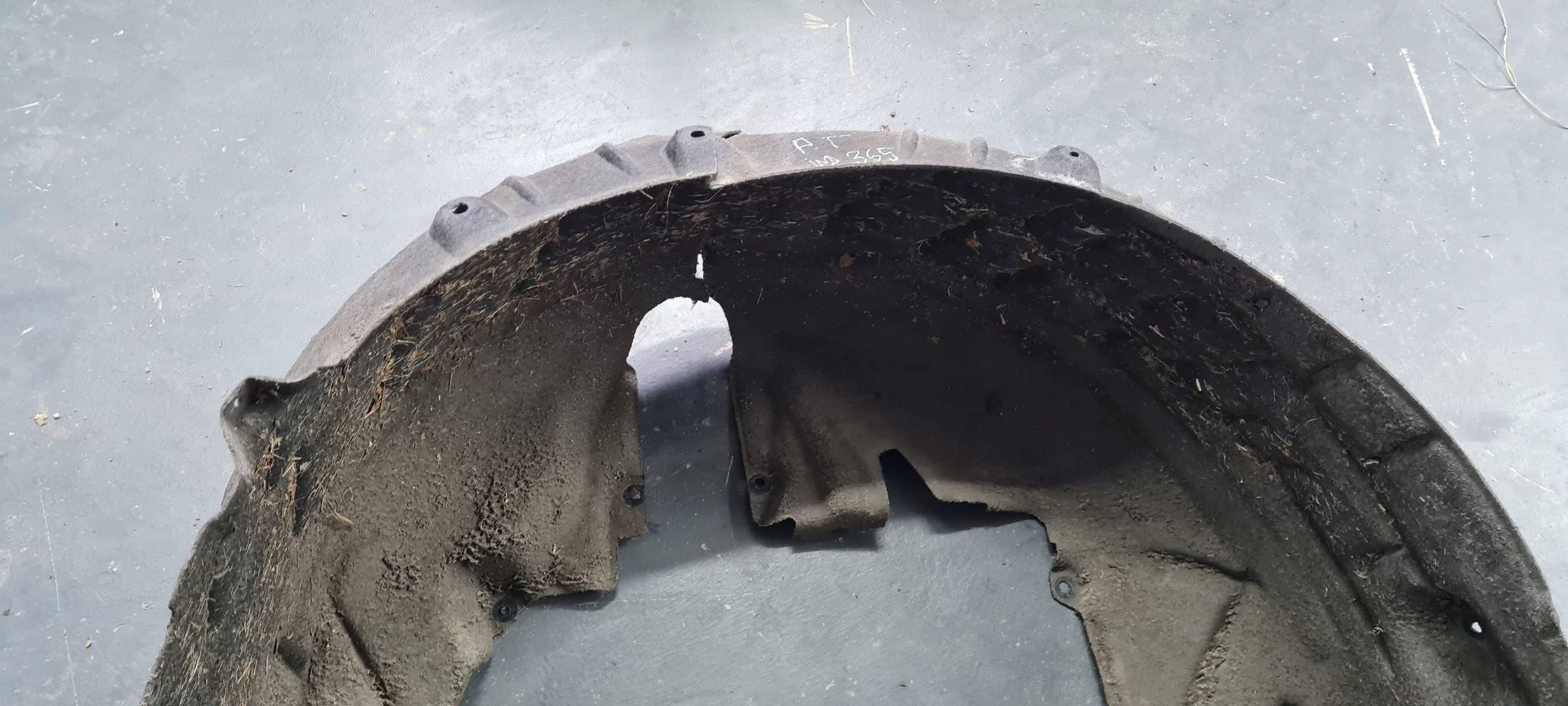 A6 C8 4K mudguard right right rear part rear. KOMBI 4K0810172E