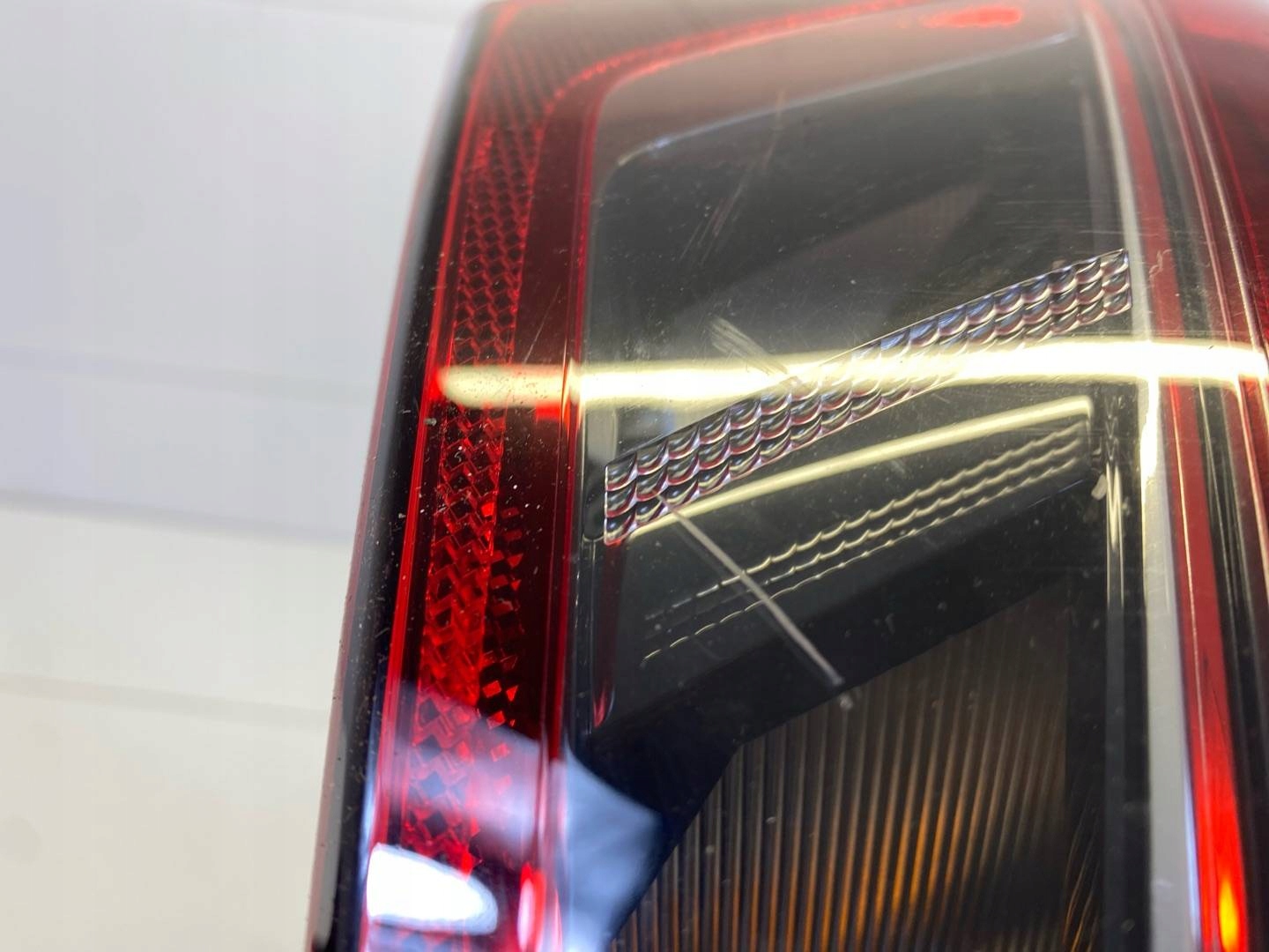 light rear right side Peugeot 208 2015 9810430580