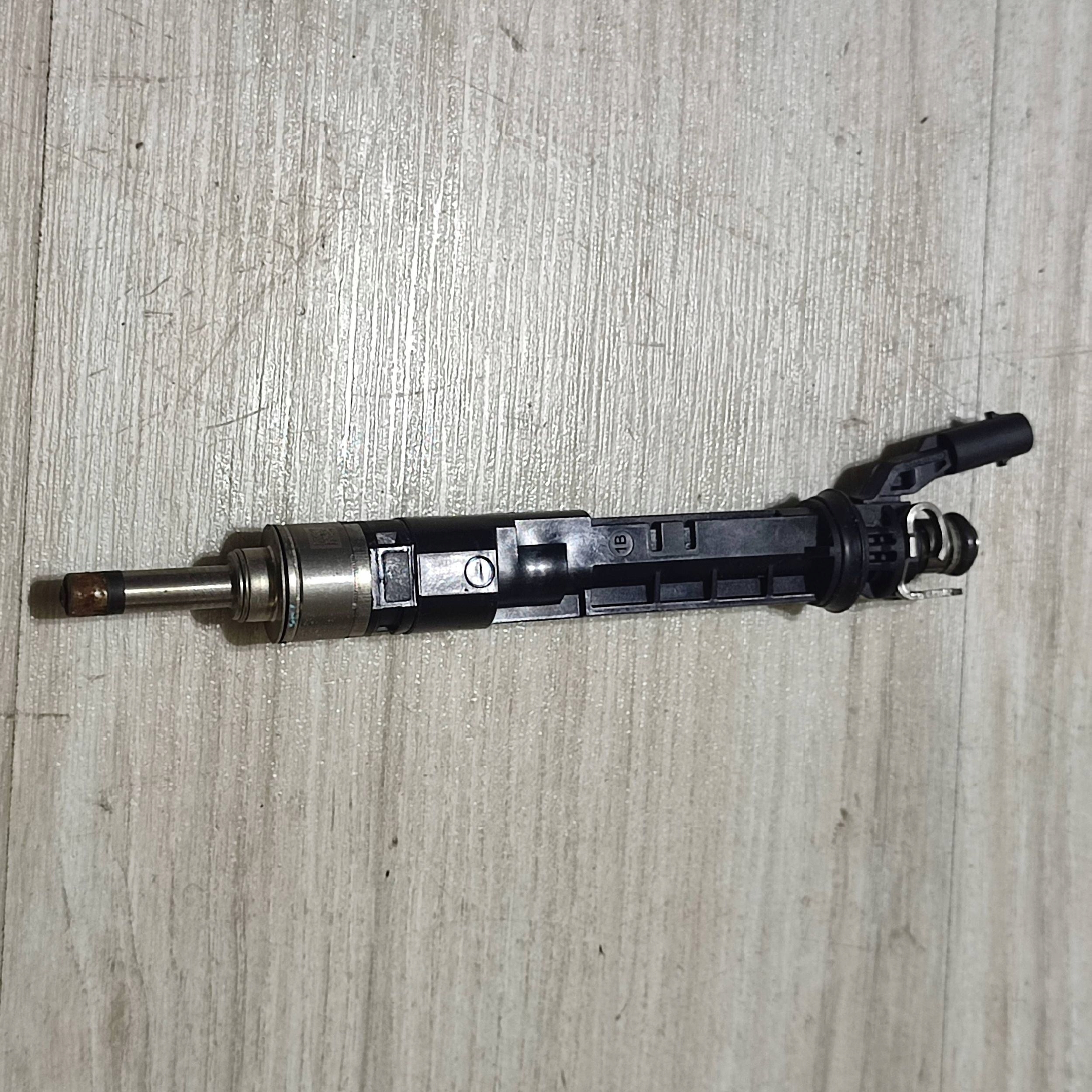 injector Dacia Jogger 166005550R