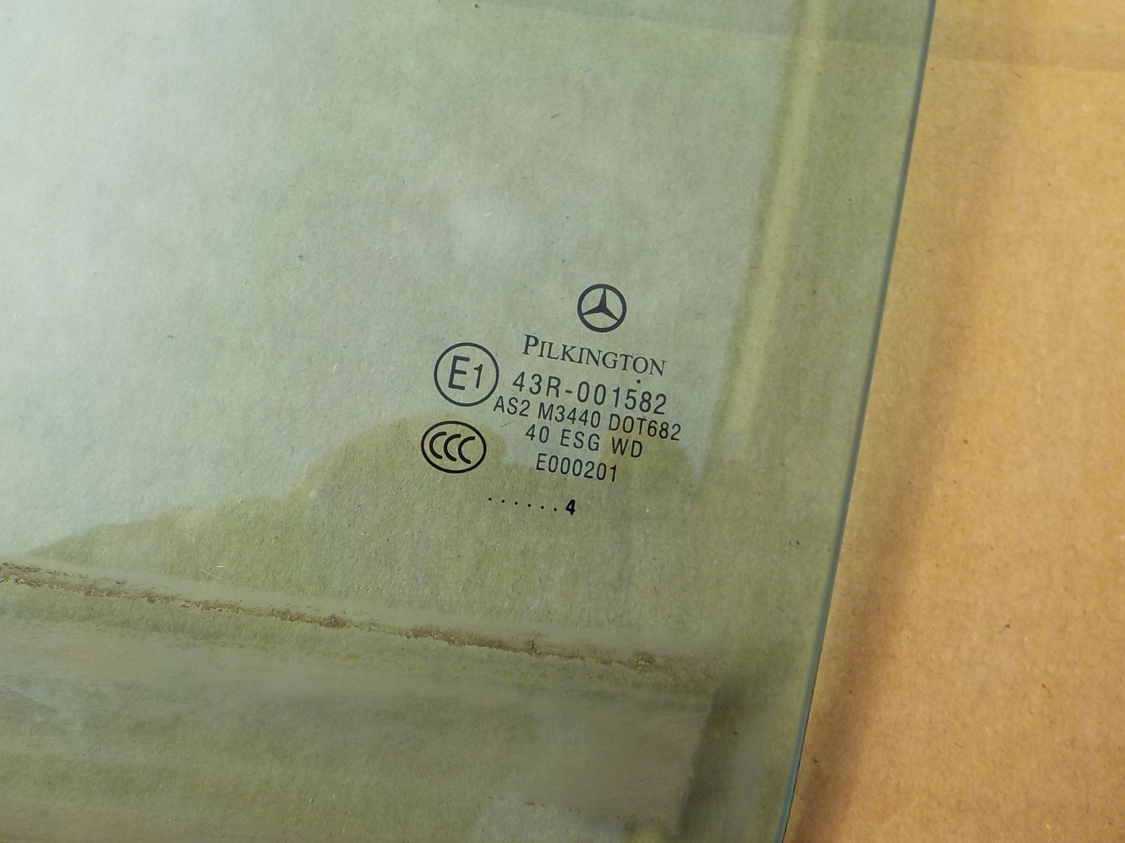 window left rear part mercedes w203 kombi