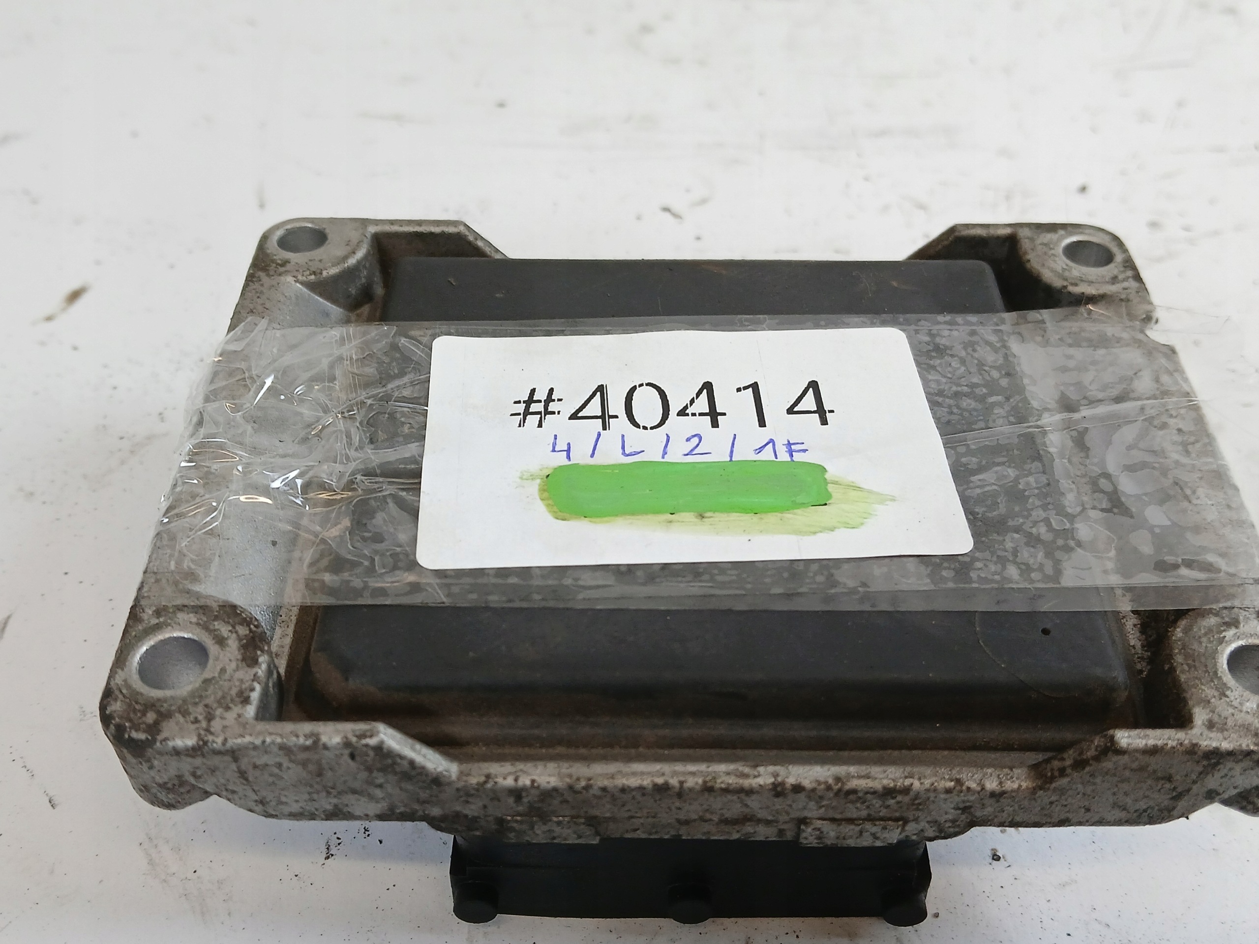 OPEL CORSA C COMBO 1.4 unité de commande électronique uce moteur 55353612