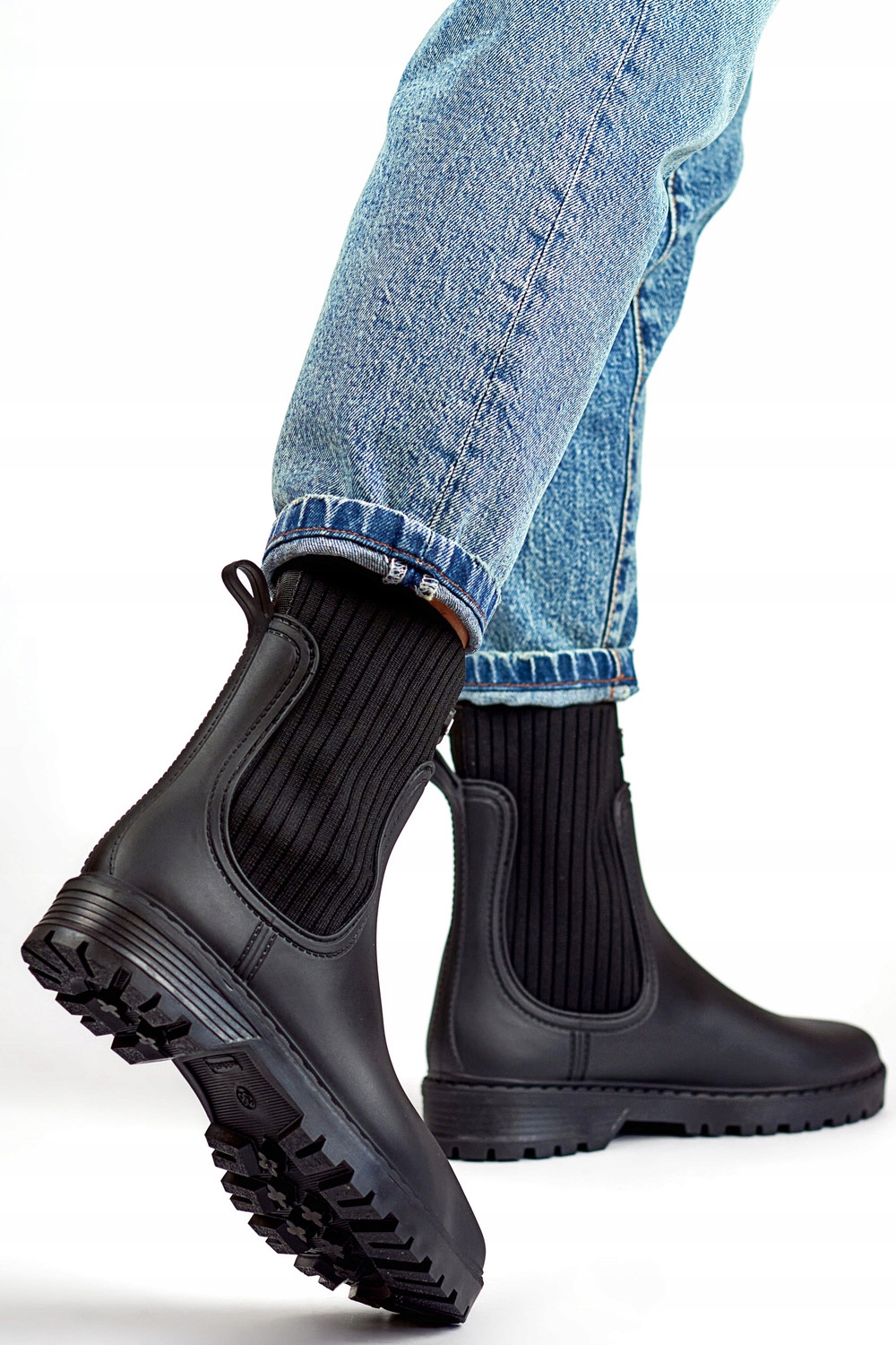 Czarne kalosze damskie z elastyczną cholewką skarpetka r.37 Marka bez marki