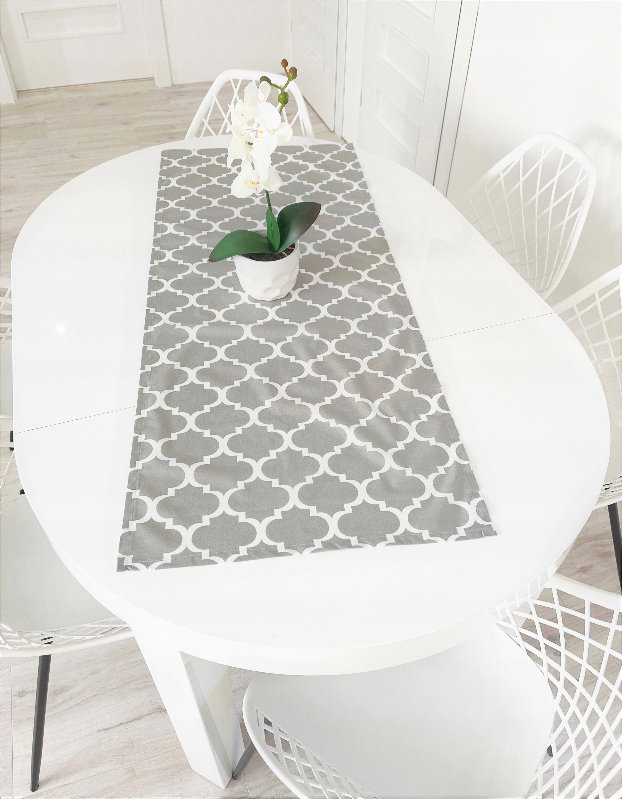 

Bieżnik dekoracyjny na stół 30x100cm 100% Bawełna