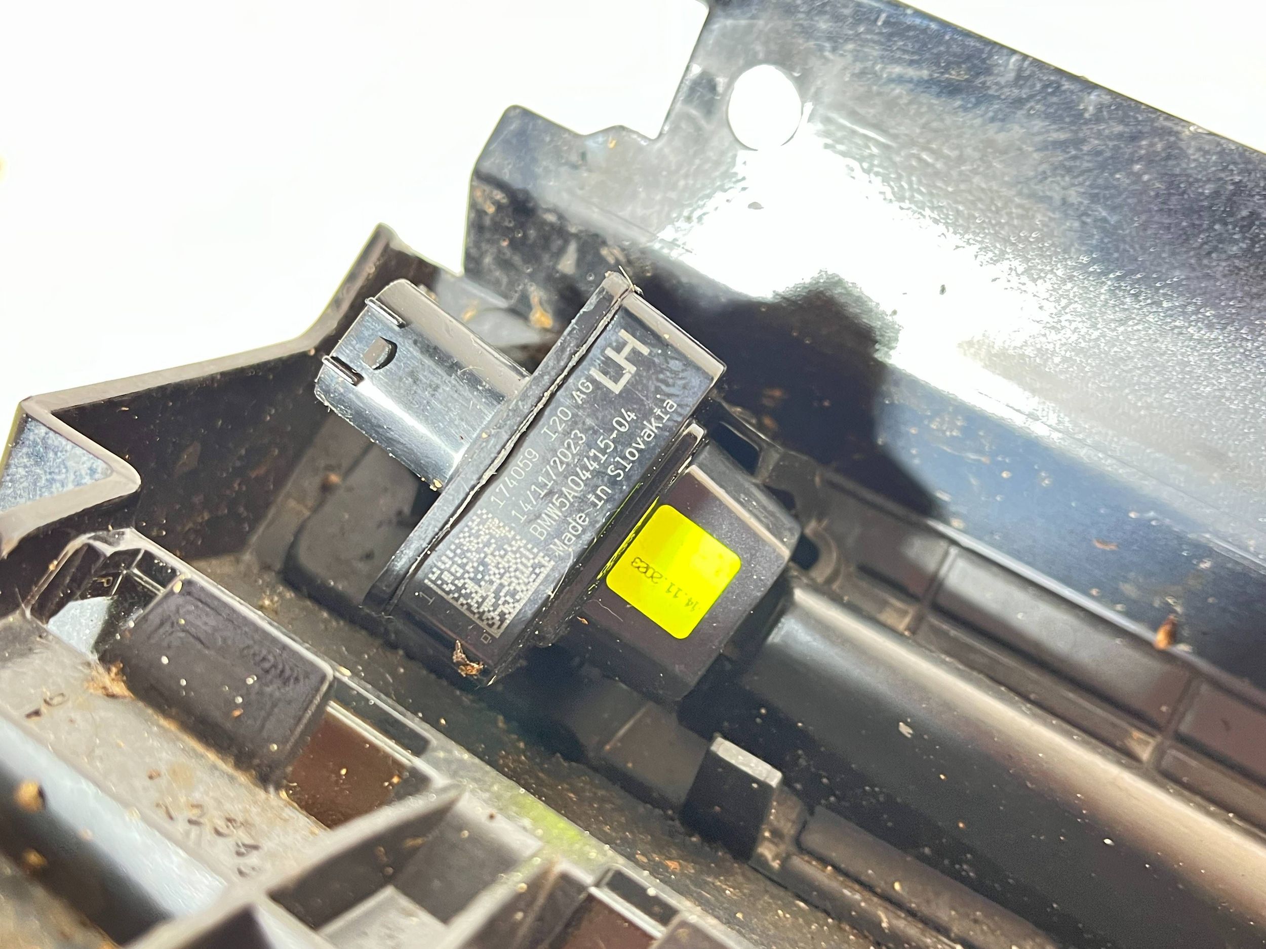 moulding threshold left M PAKIET BMW iX 8737831