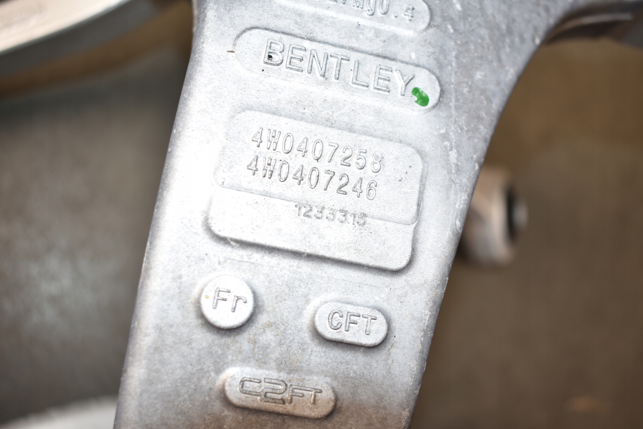 IDEALNE sususpension front front right BENTLEY FLYING SPUR 15r. 1