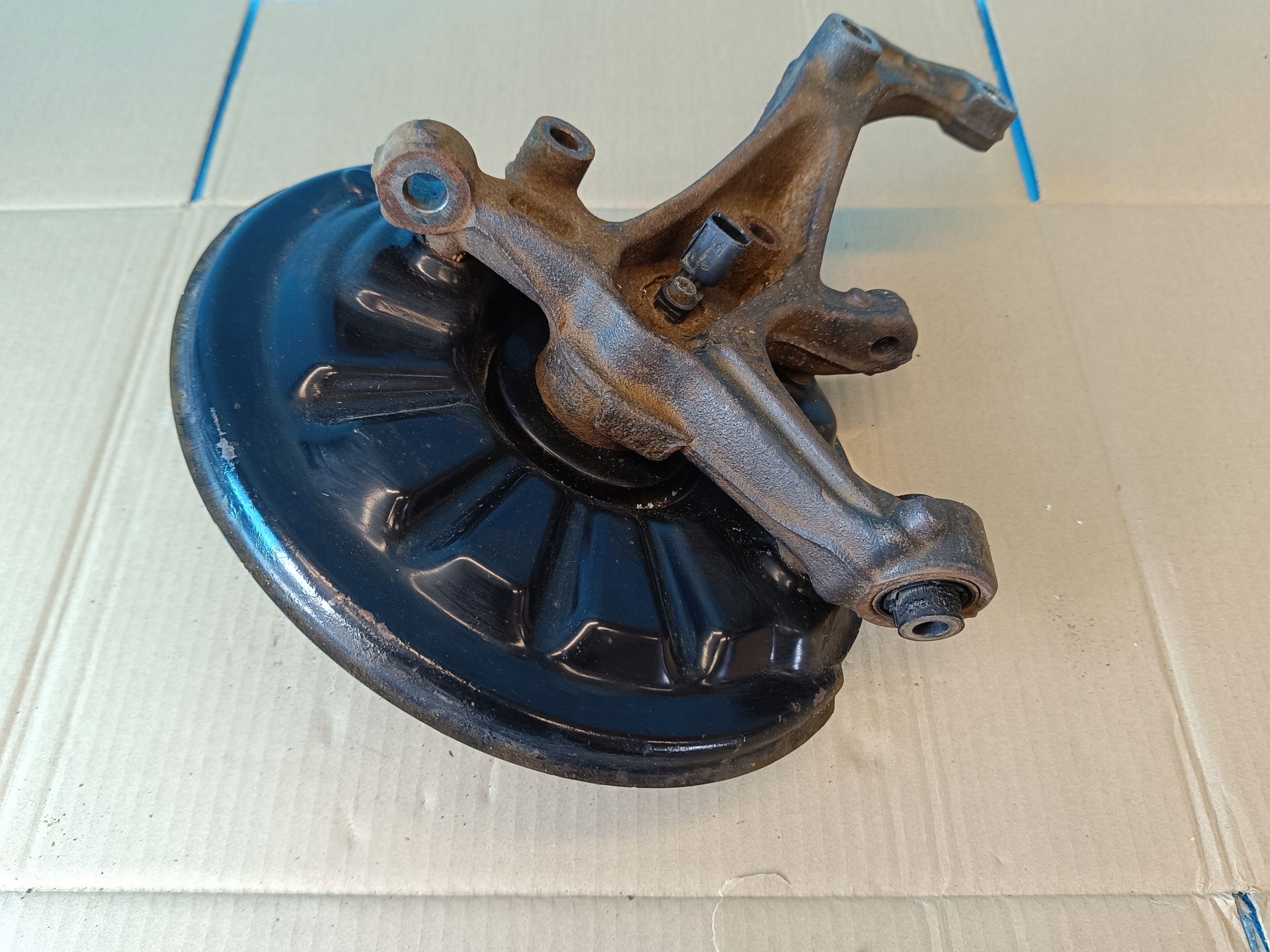 VW GOLF VIII VARIANT 1.5 e-TSI 110KW 2021 R ZWROTNICA LEWY TYŁ 5WA505435F Producent części Volkswagen OE