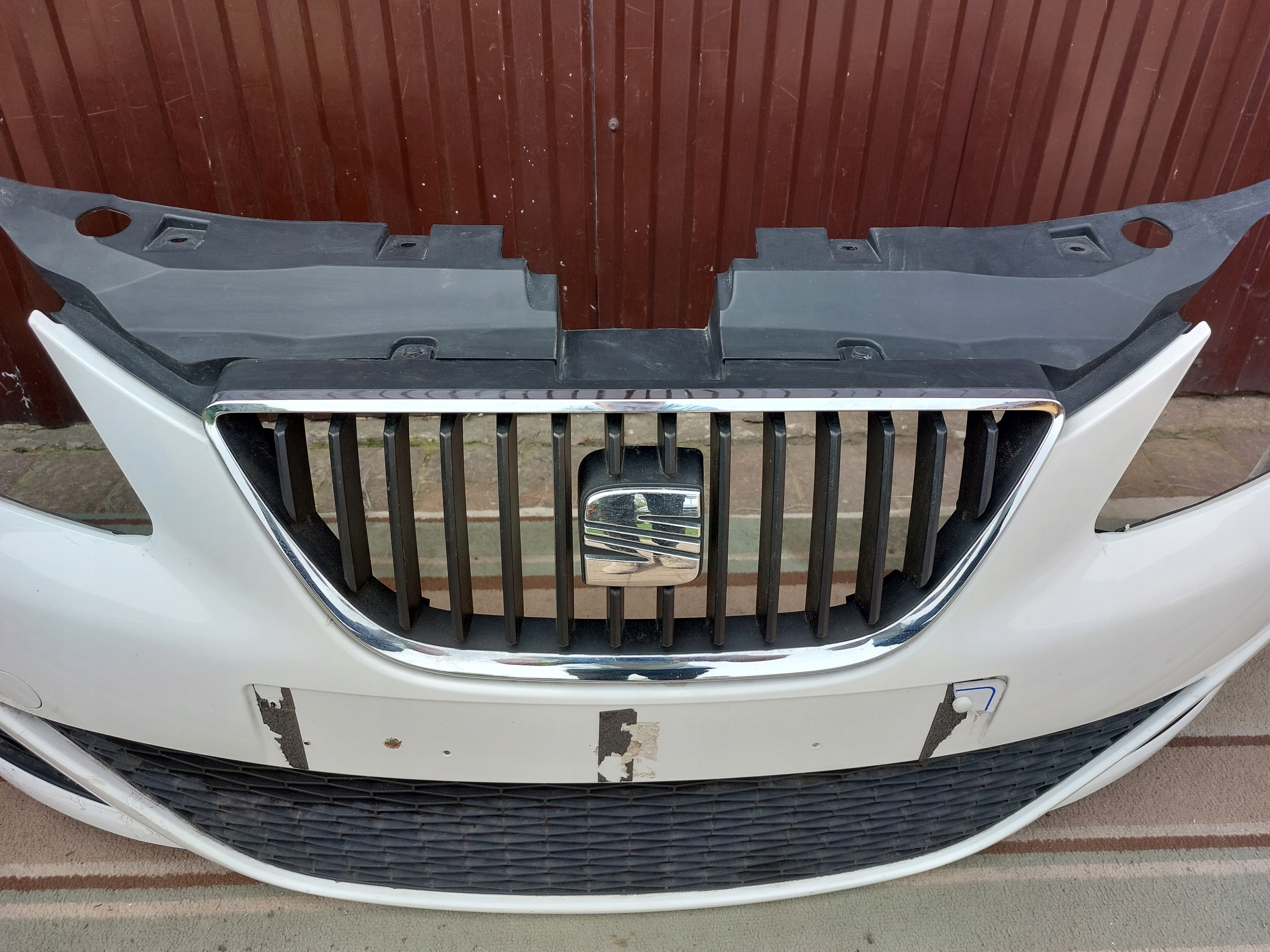 bumper front SEAT IBIZA IV 6J BIALY