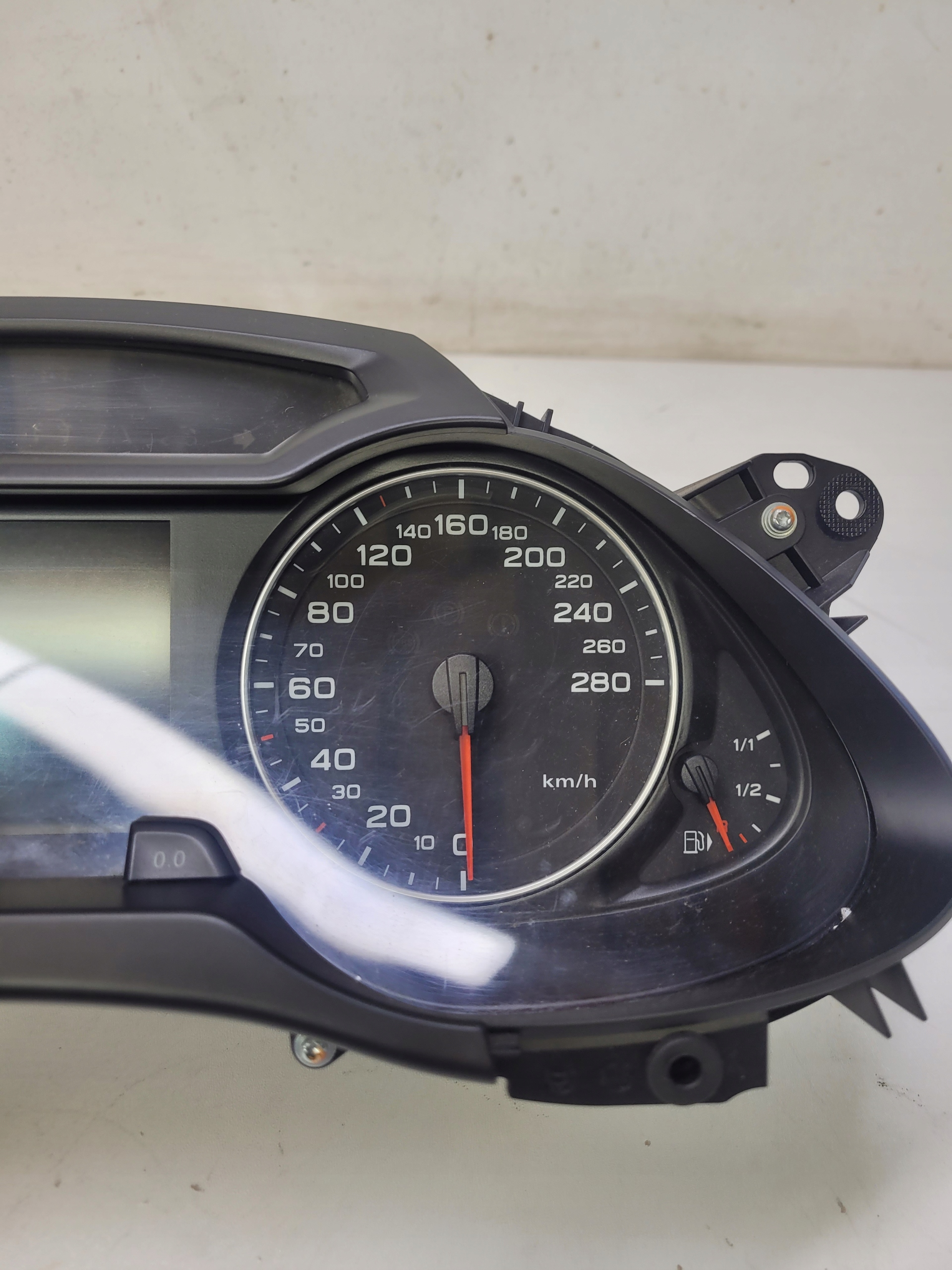 dials dials AUDI A4 B8 8K0920900 2.0 TFSI EUR