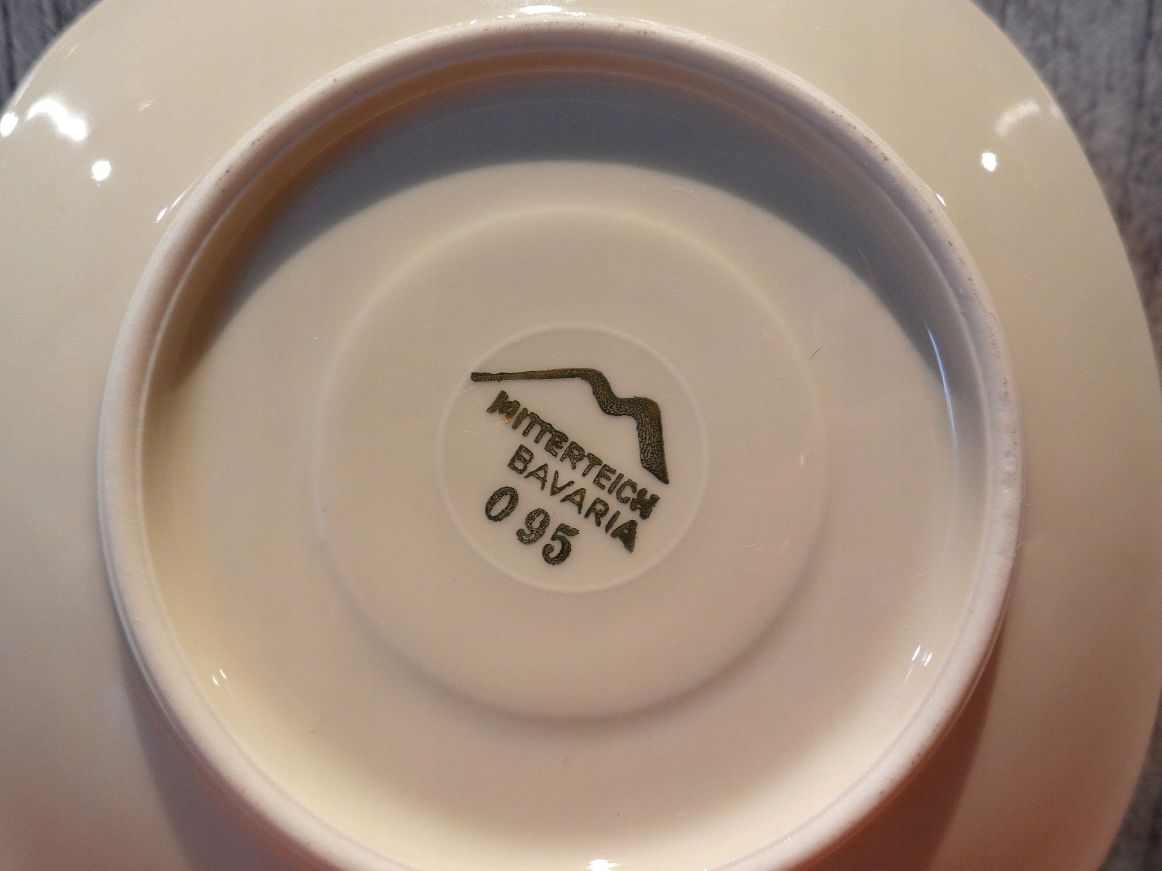 Talerzyk/podstawek MITTERTEICH BAVARIA Materiał wykonania porcelana